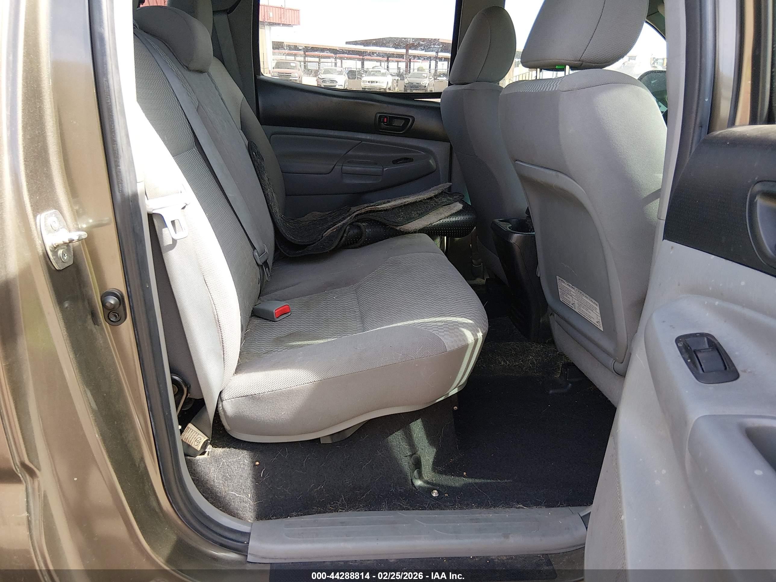 TOYOTA TACOMA image 8