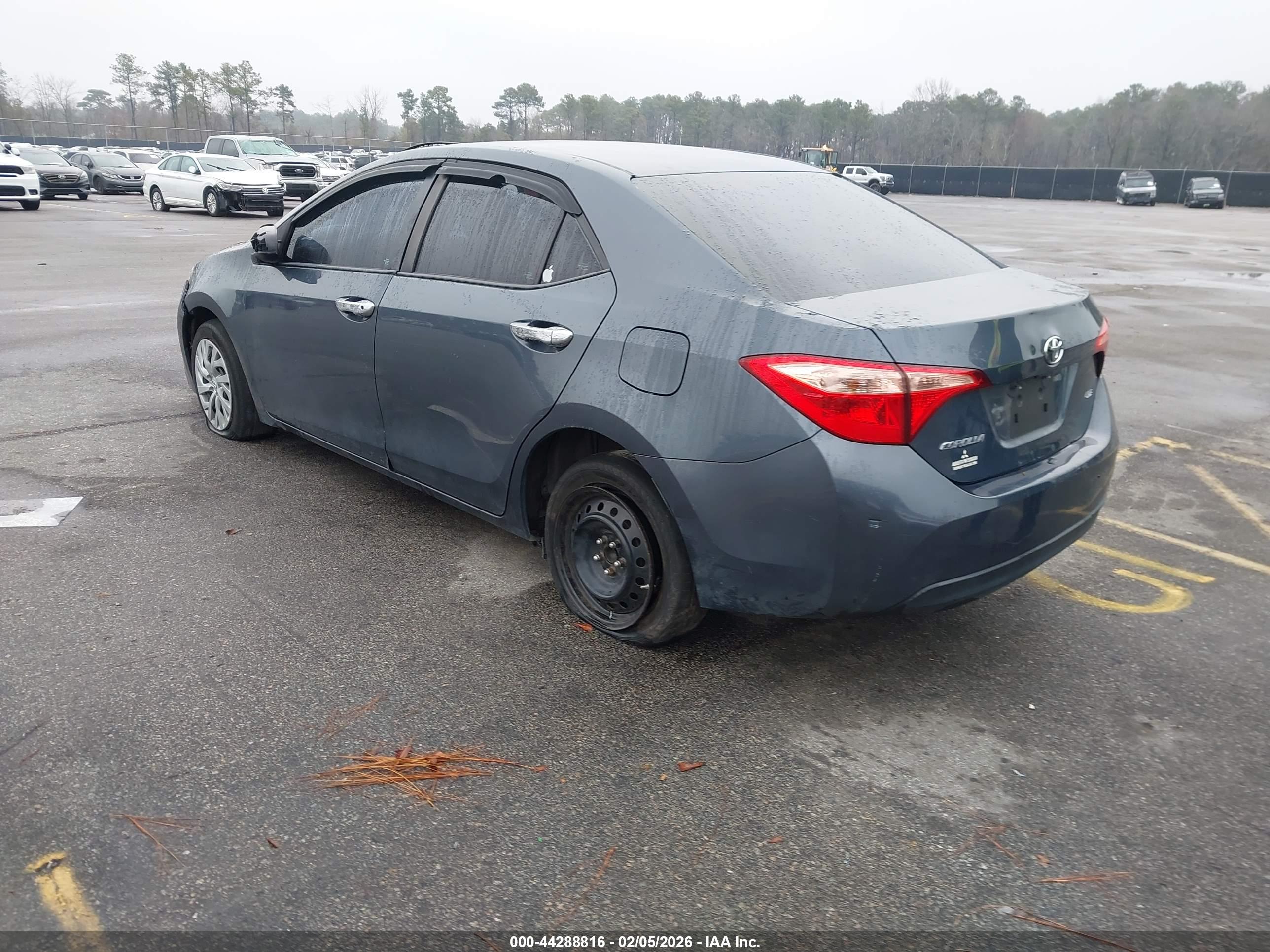 TOYOTA COROLLA image 3