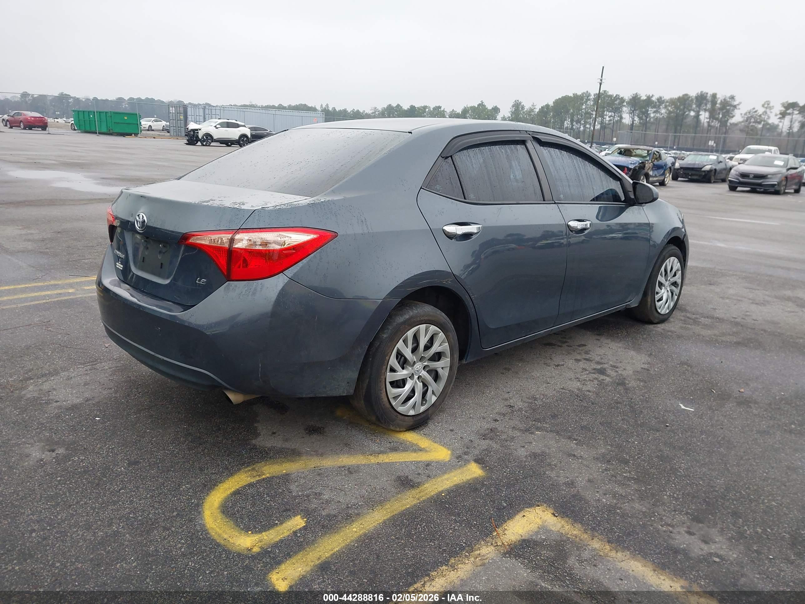 TOYOTA COROLLA image 4