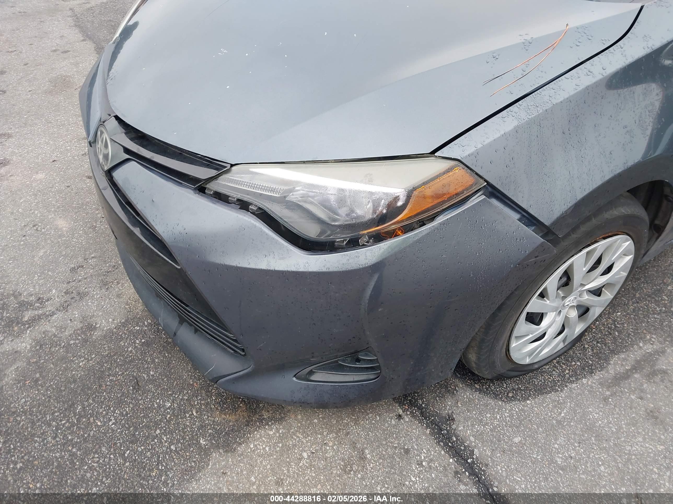 TOYOTA COROLLA image 6