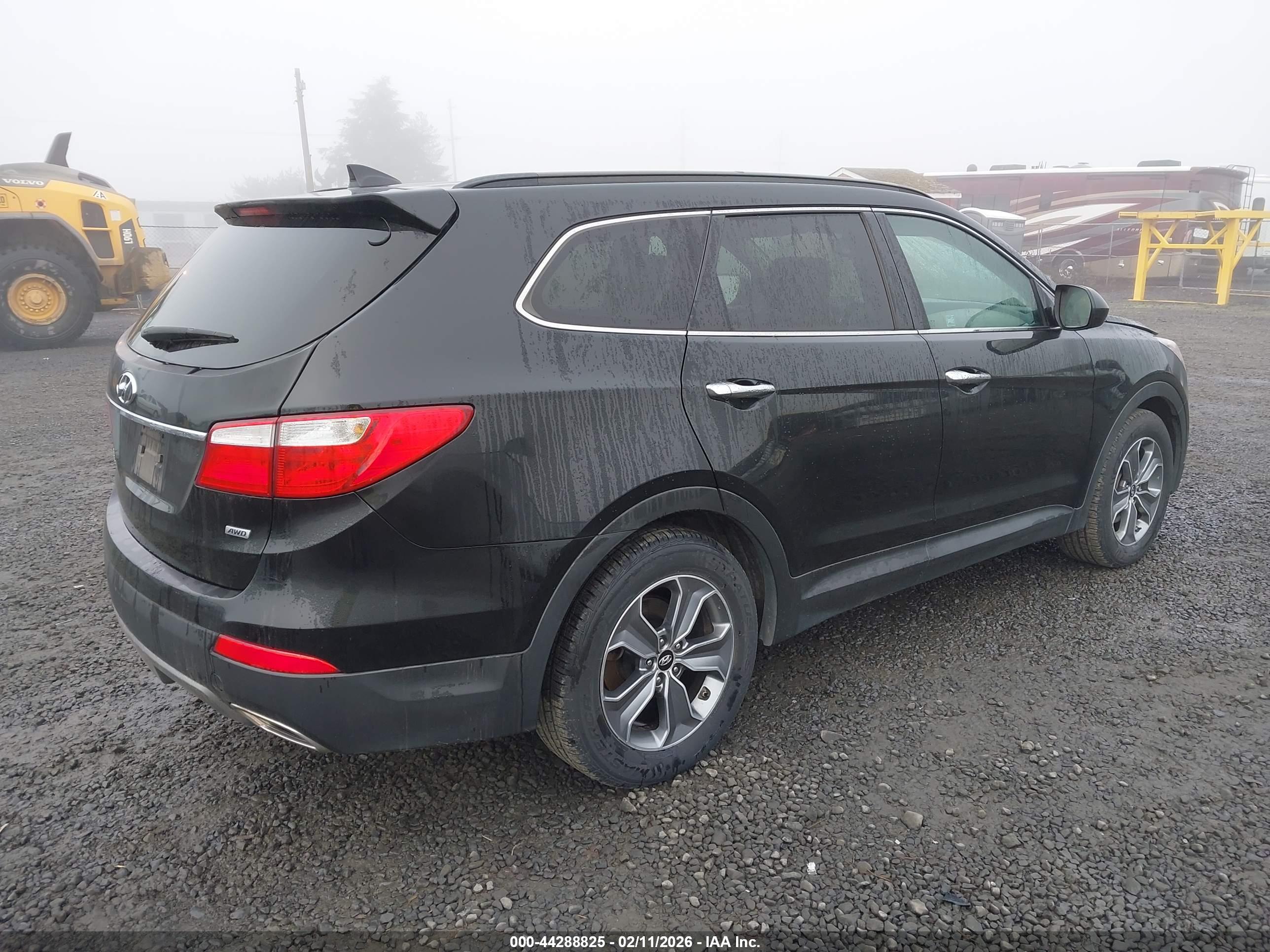 HYUNDAI SANTA image 4