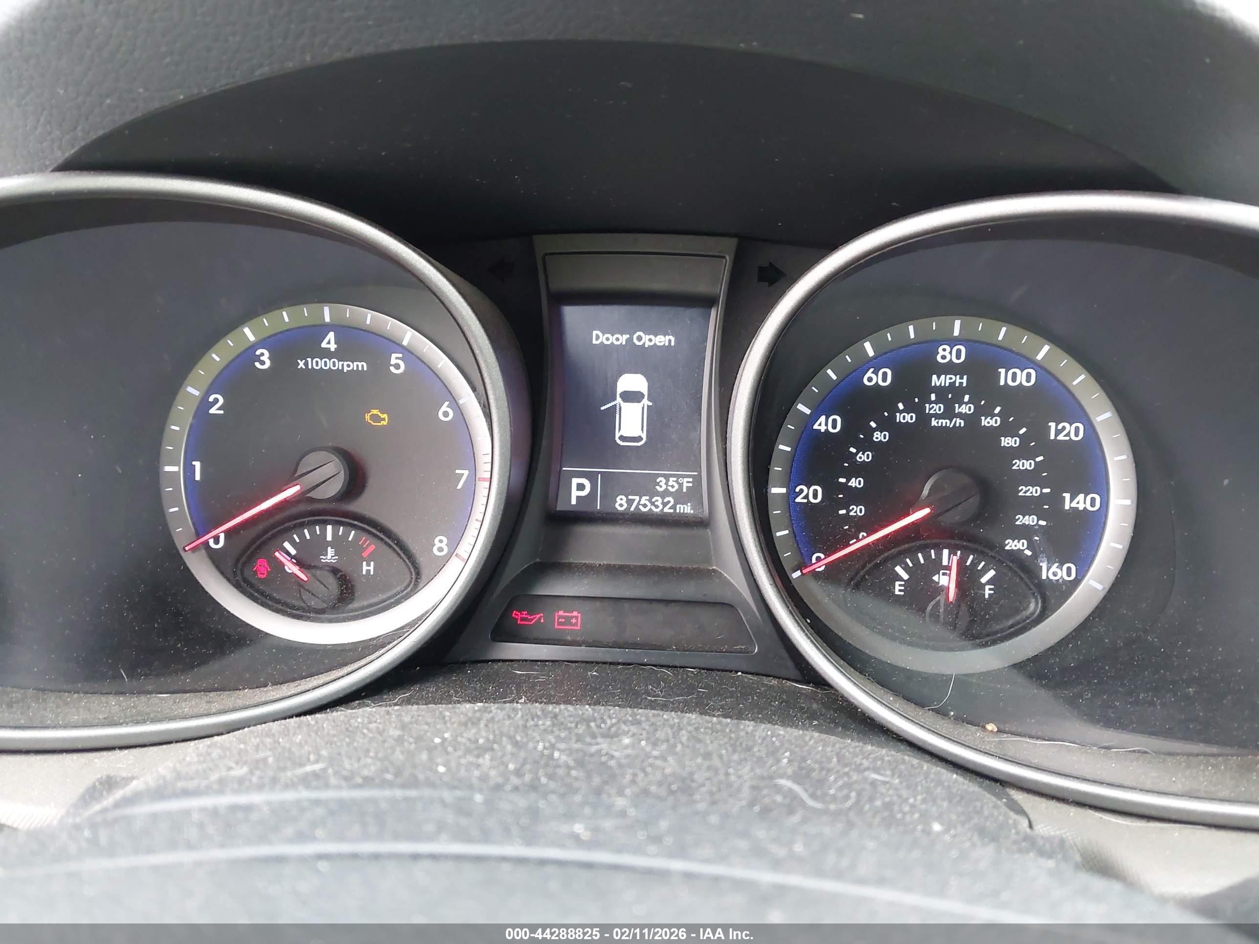 HYUNDAI SANTA image 7