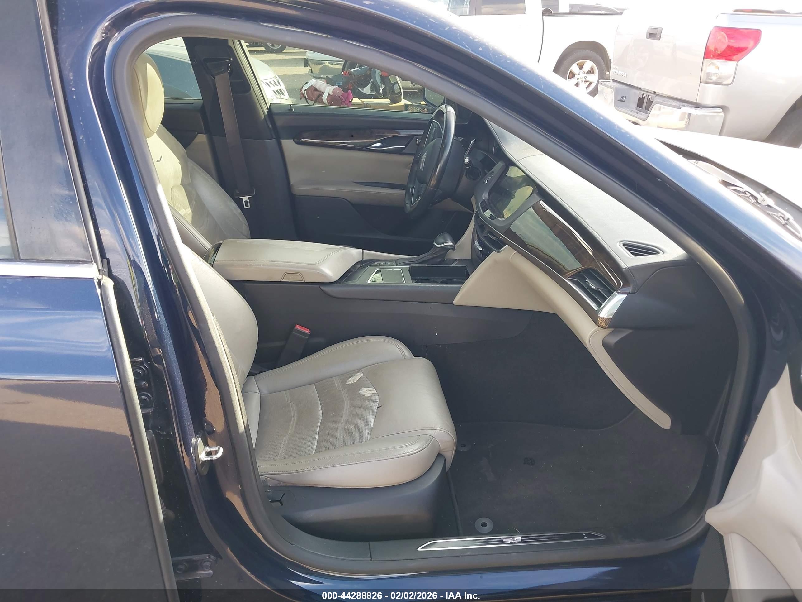 CADILLAC CT6 image 5