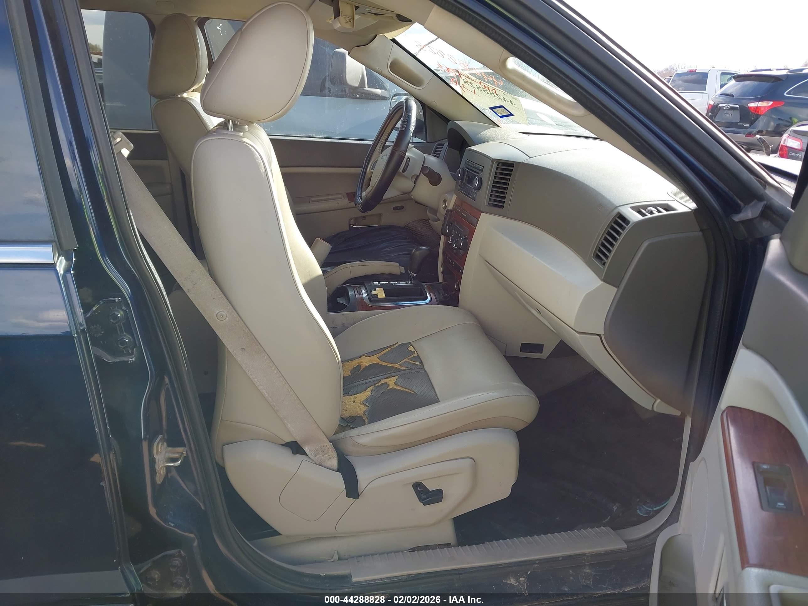 JEEP GRAND image 5