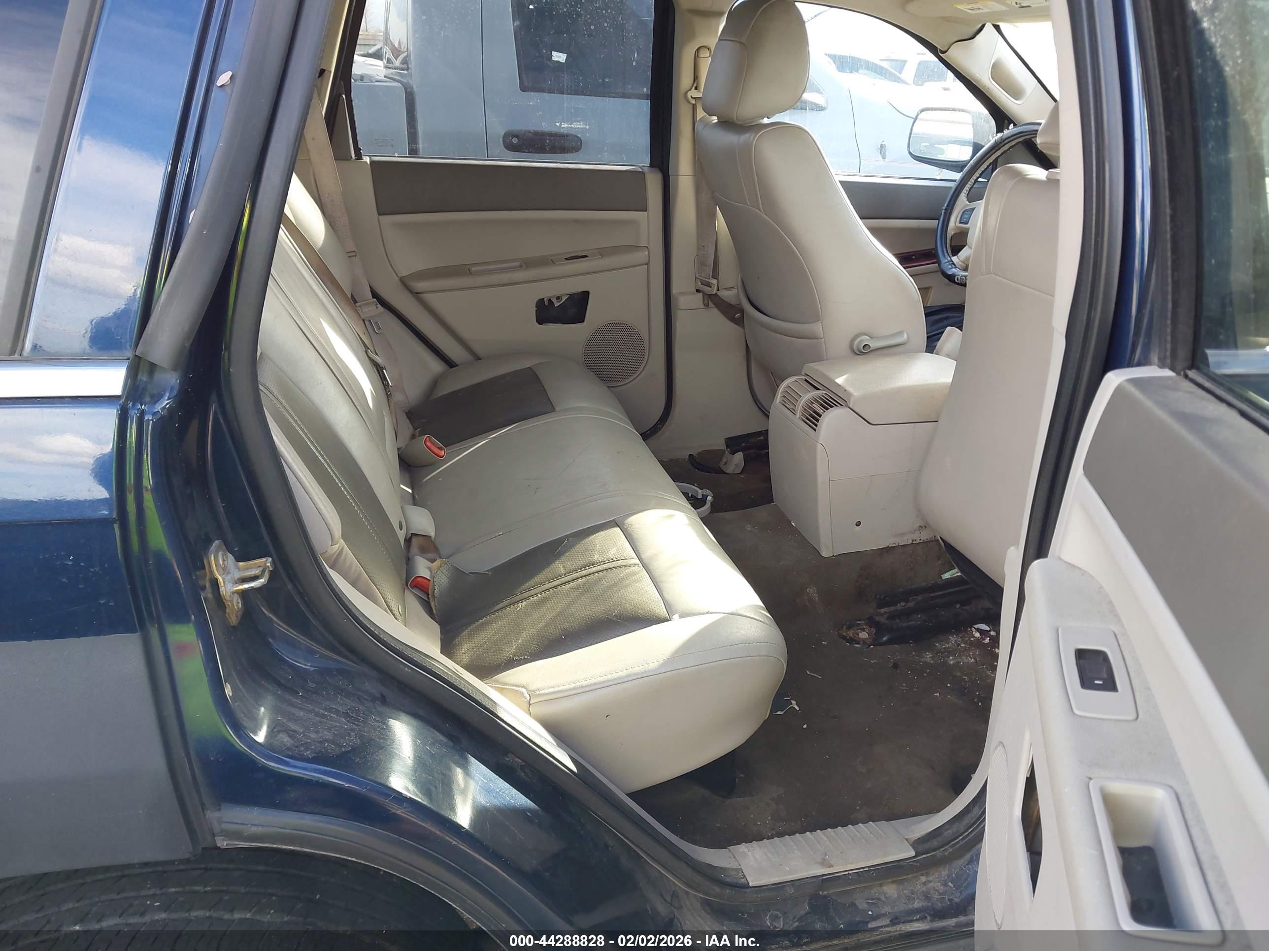 JEEP GRAND image 8