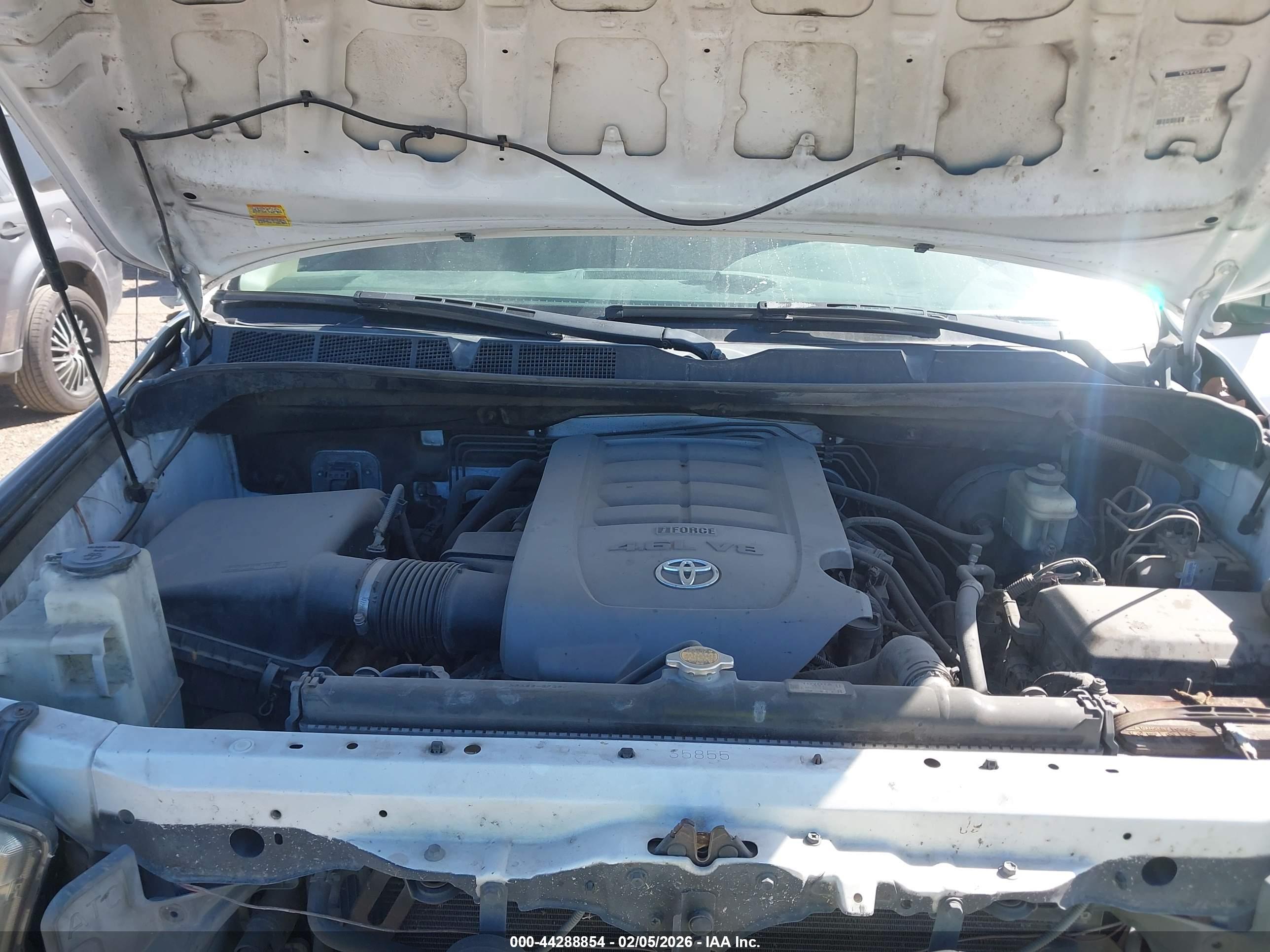TOYOTA TUNDRA image 10