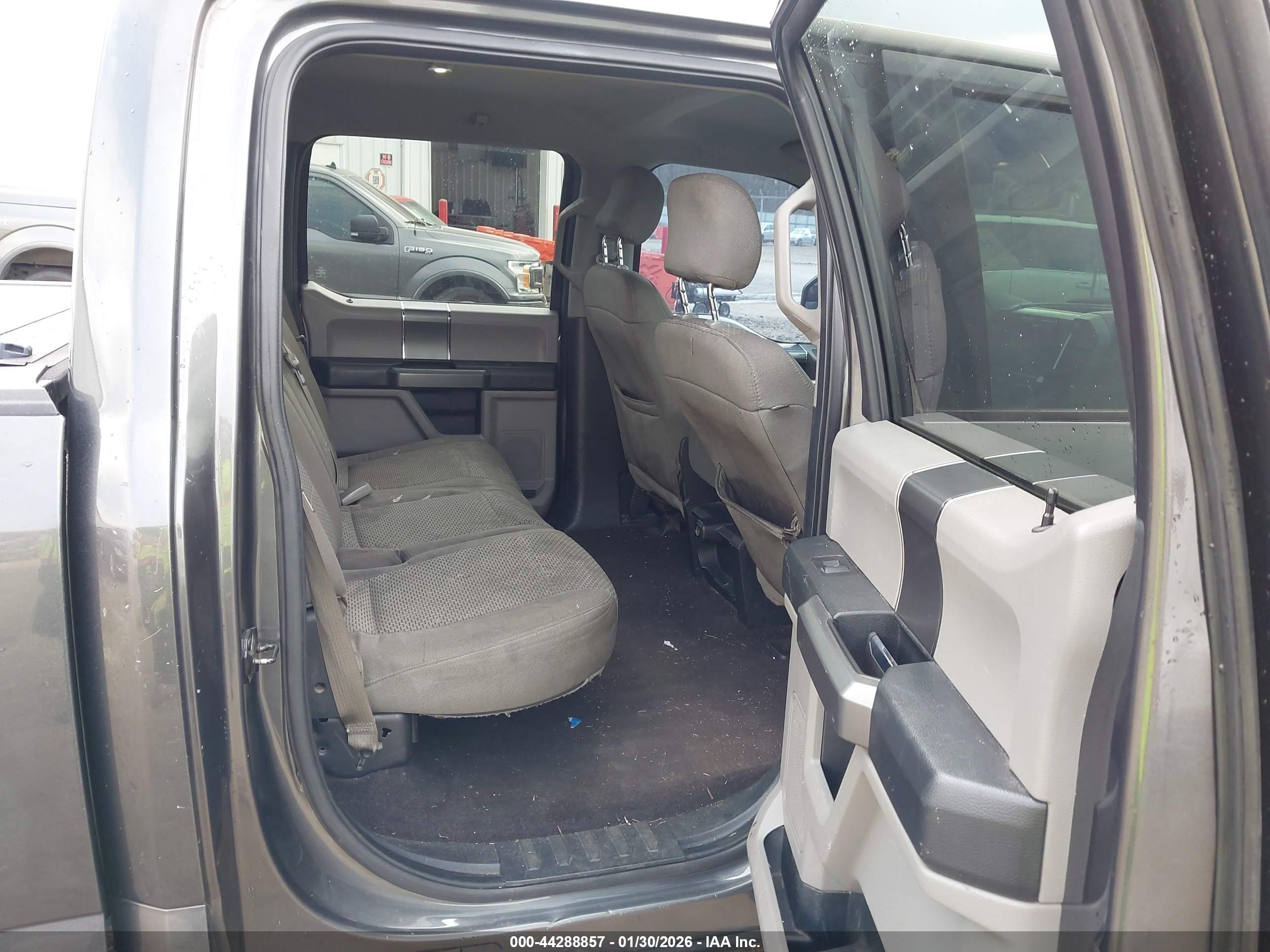 FORD F-150 image 8