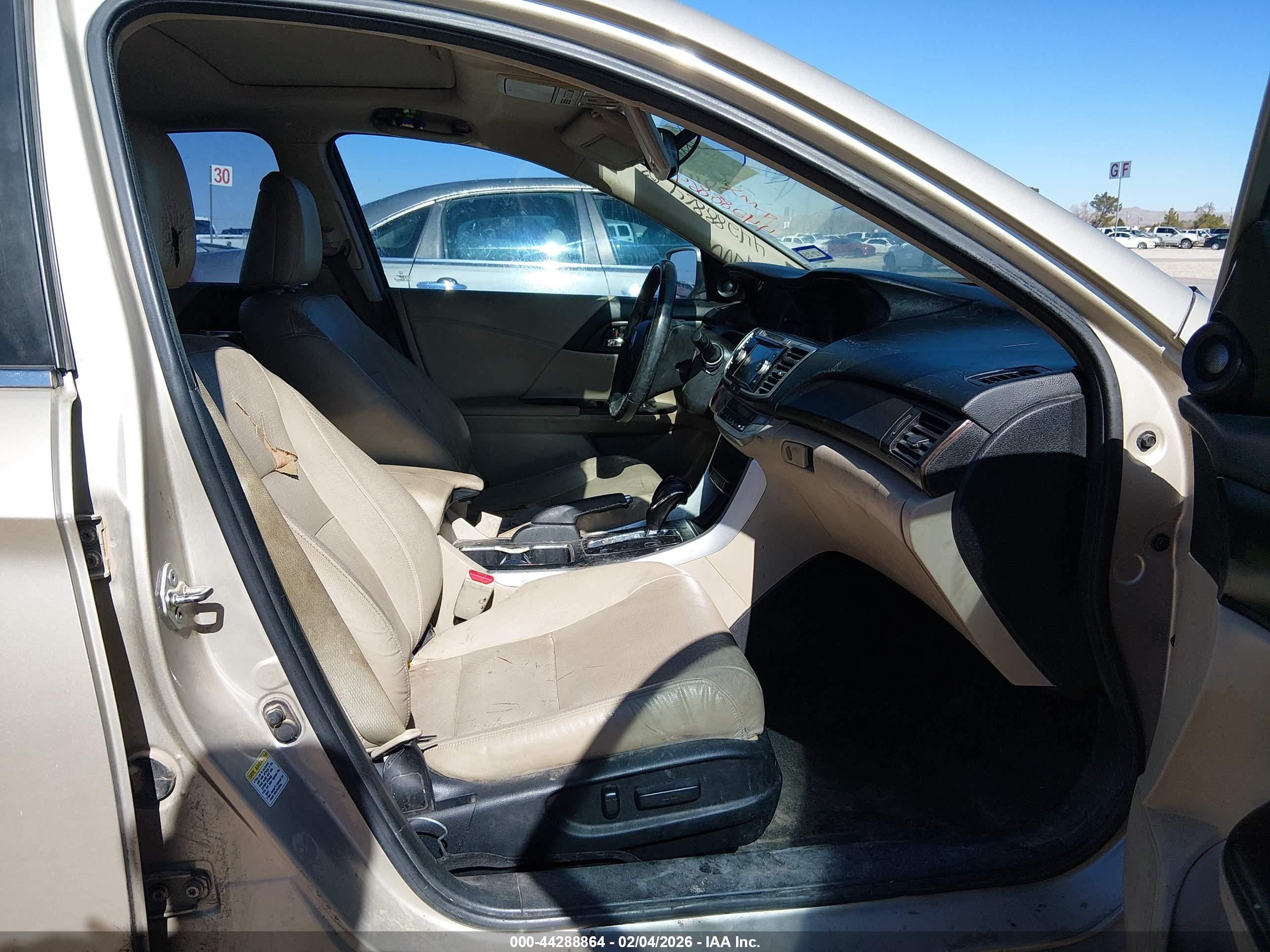 HONDA ACCORD image 5