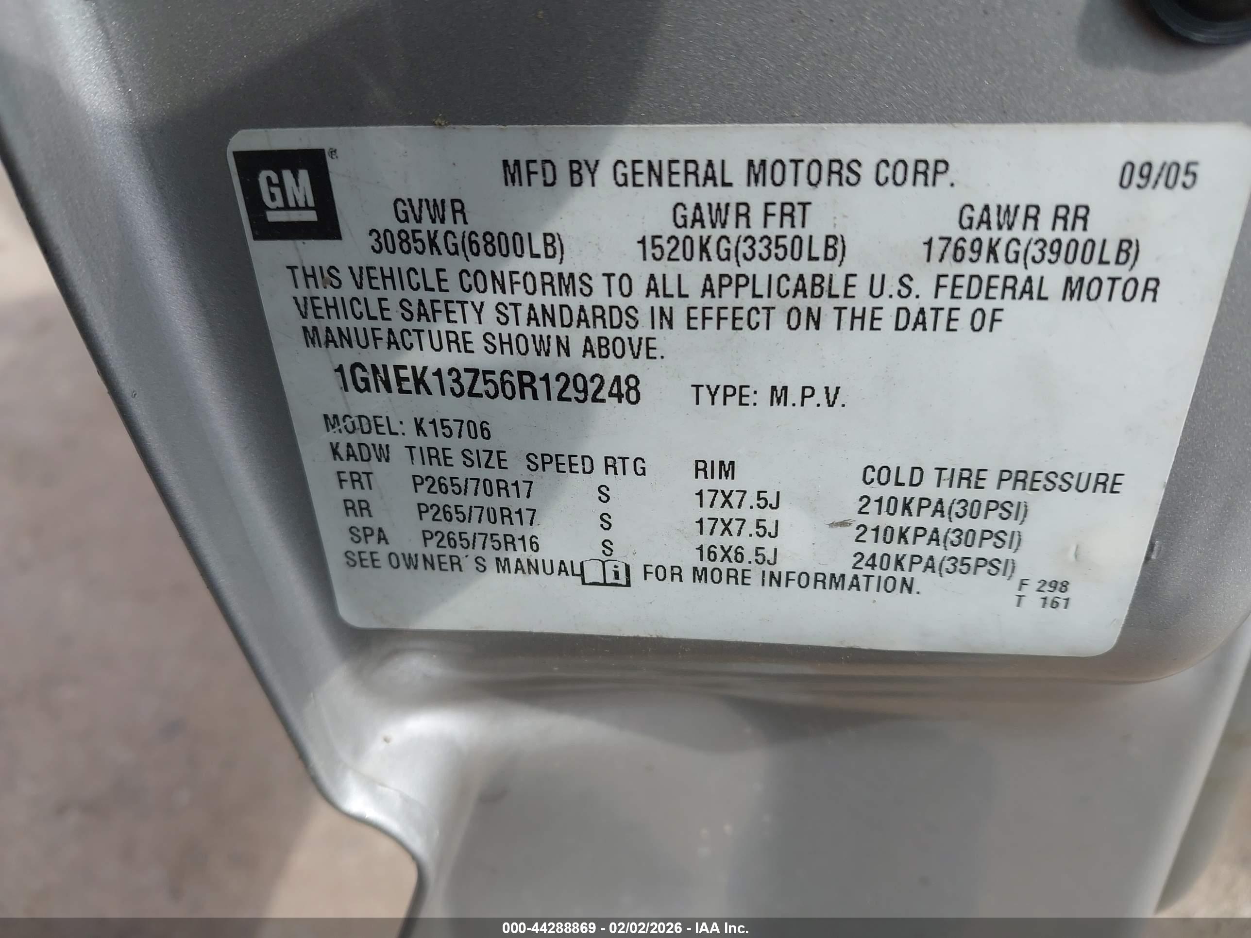 CHEVROLET TAHOE image 9