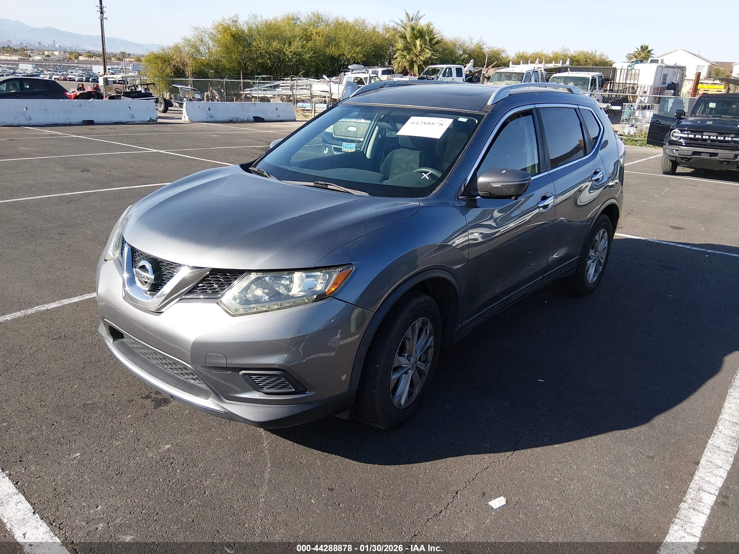 NISSAN ROGUE image 2