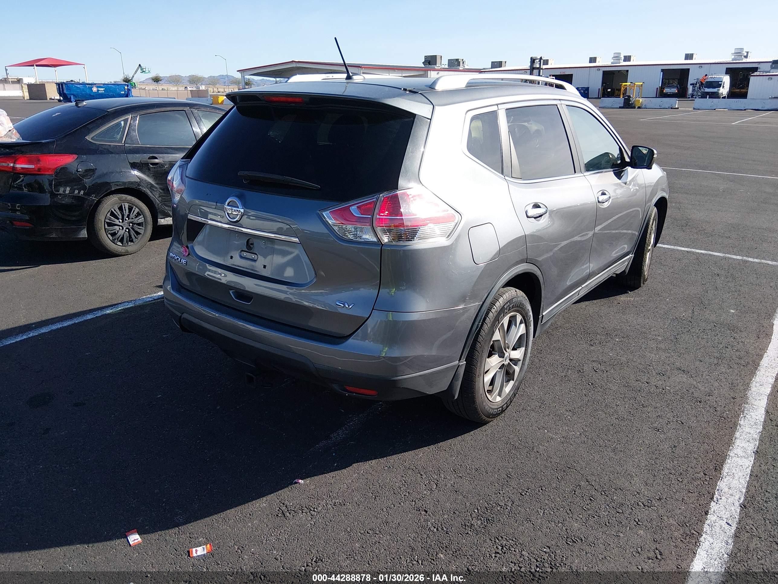 NISSAN ROGUE image 4