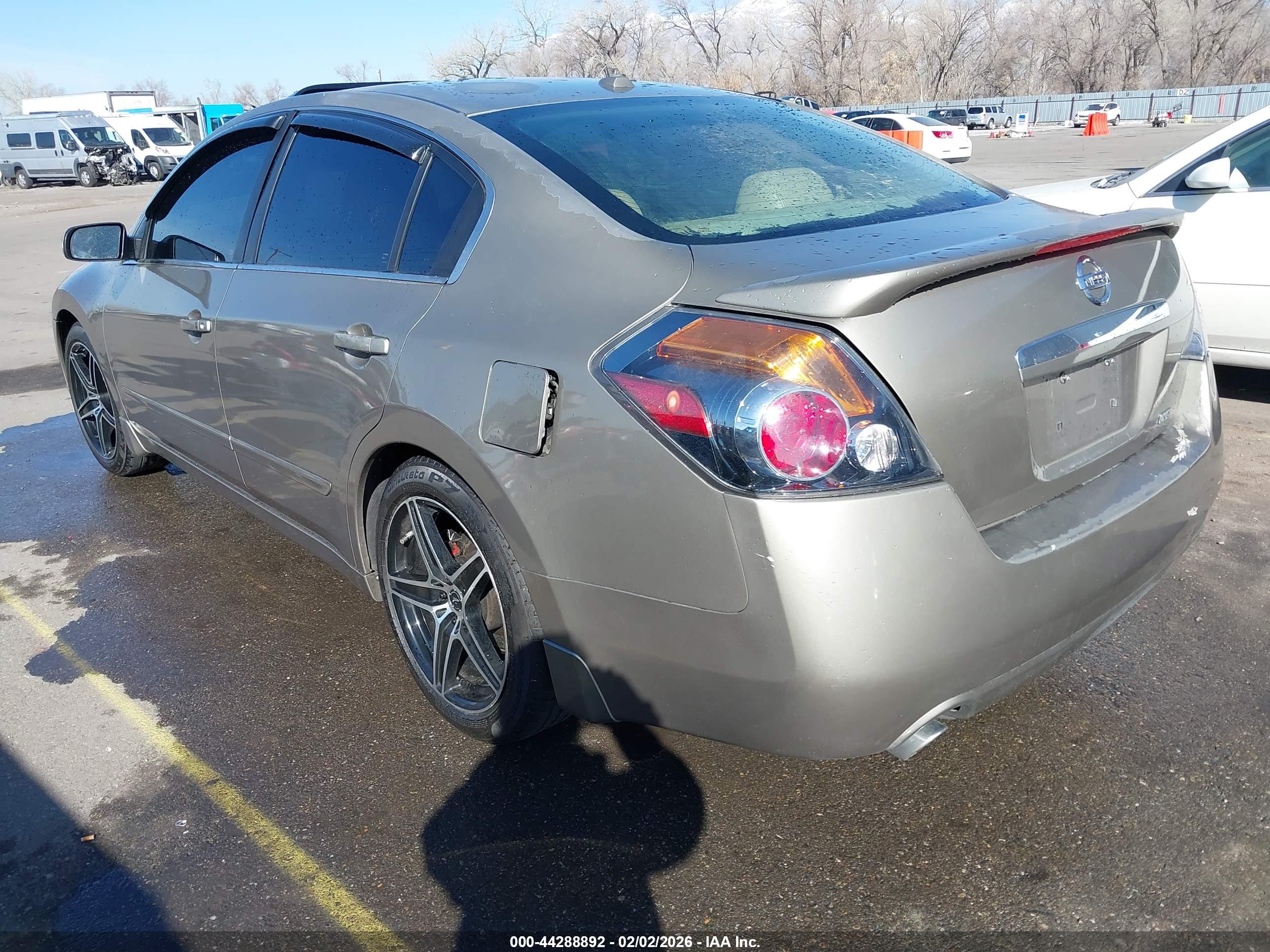 NISSAN ALTIMA image 3