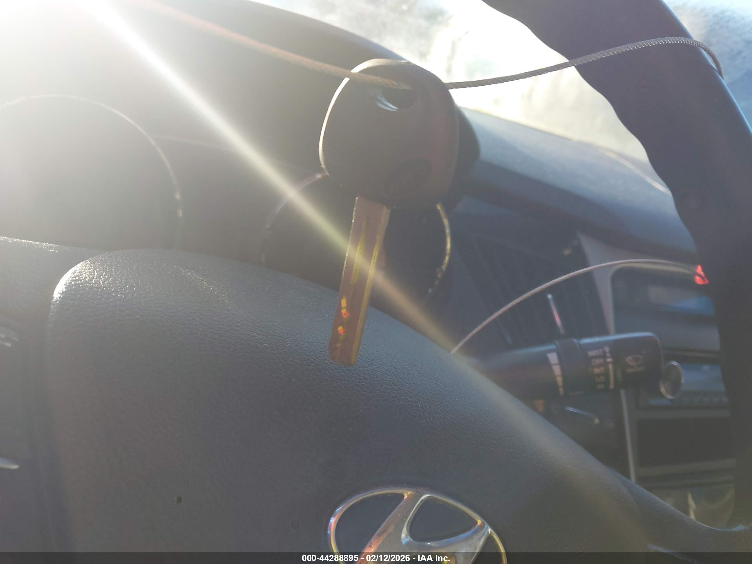 HYUNDAI SONATA image 11