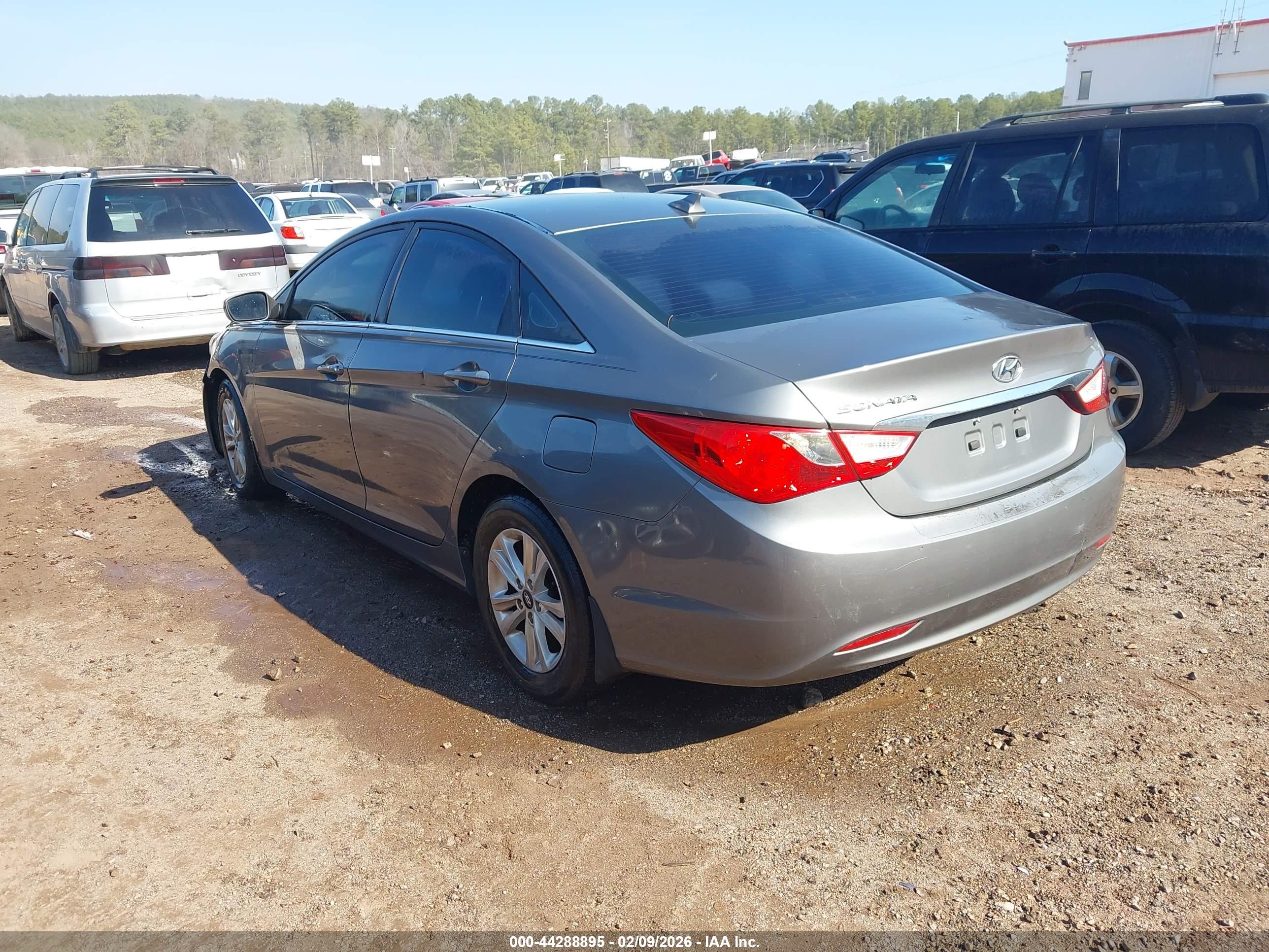 HYUNDAI SONATA image 3