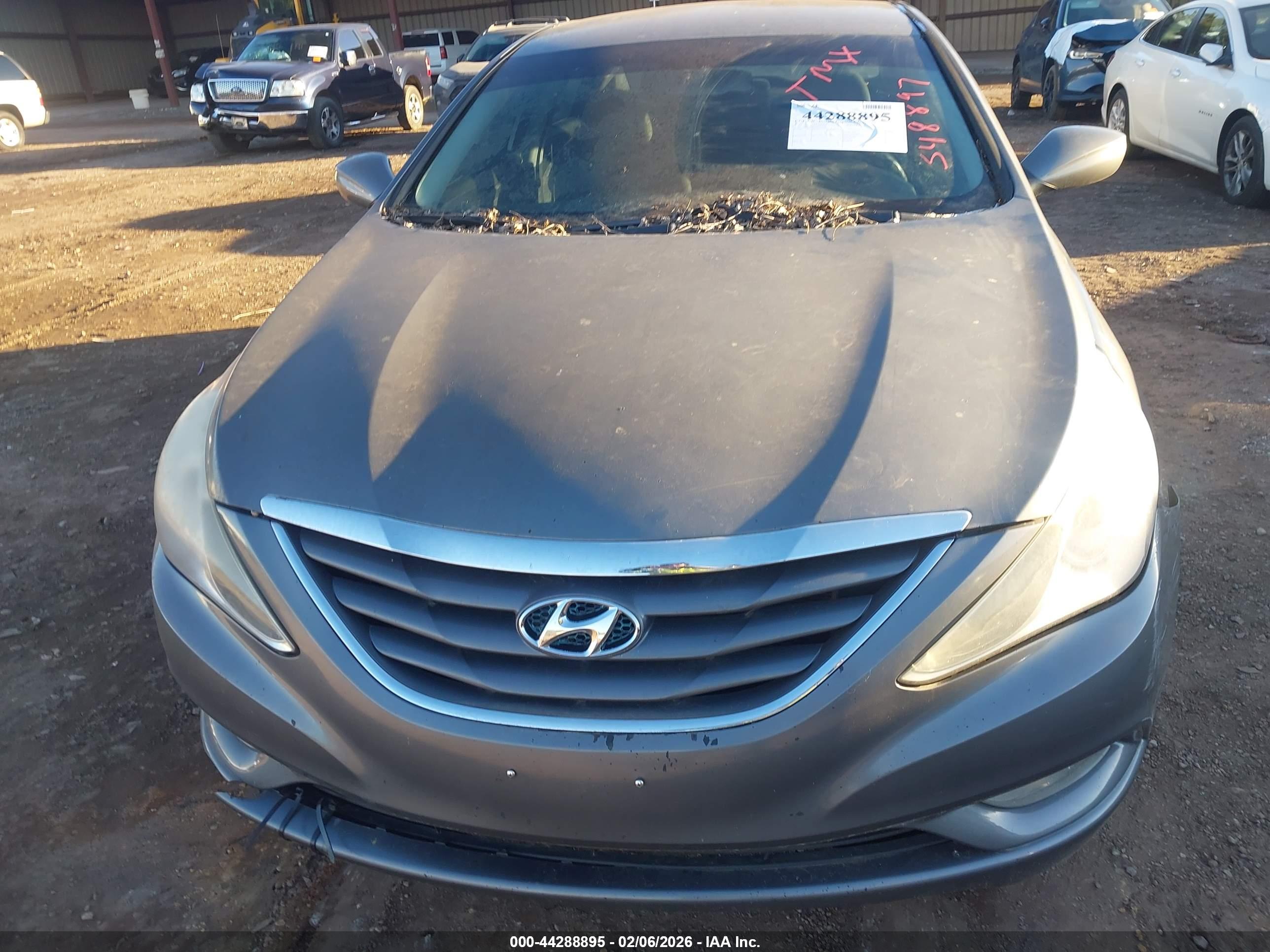 HYUNDAI SONATA image 6
