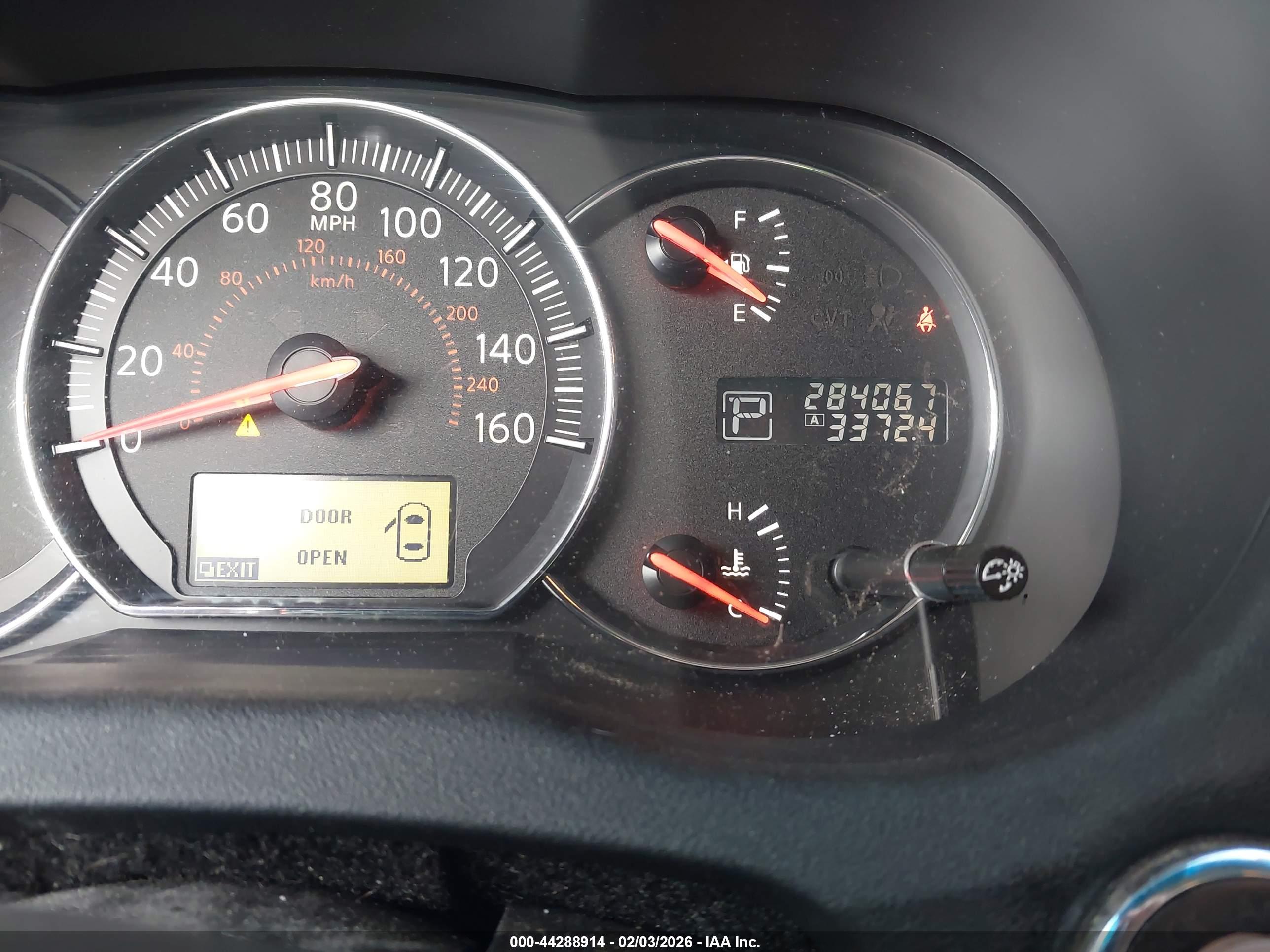 NISSAN MAXIMA image 7