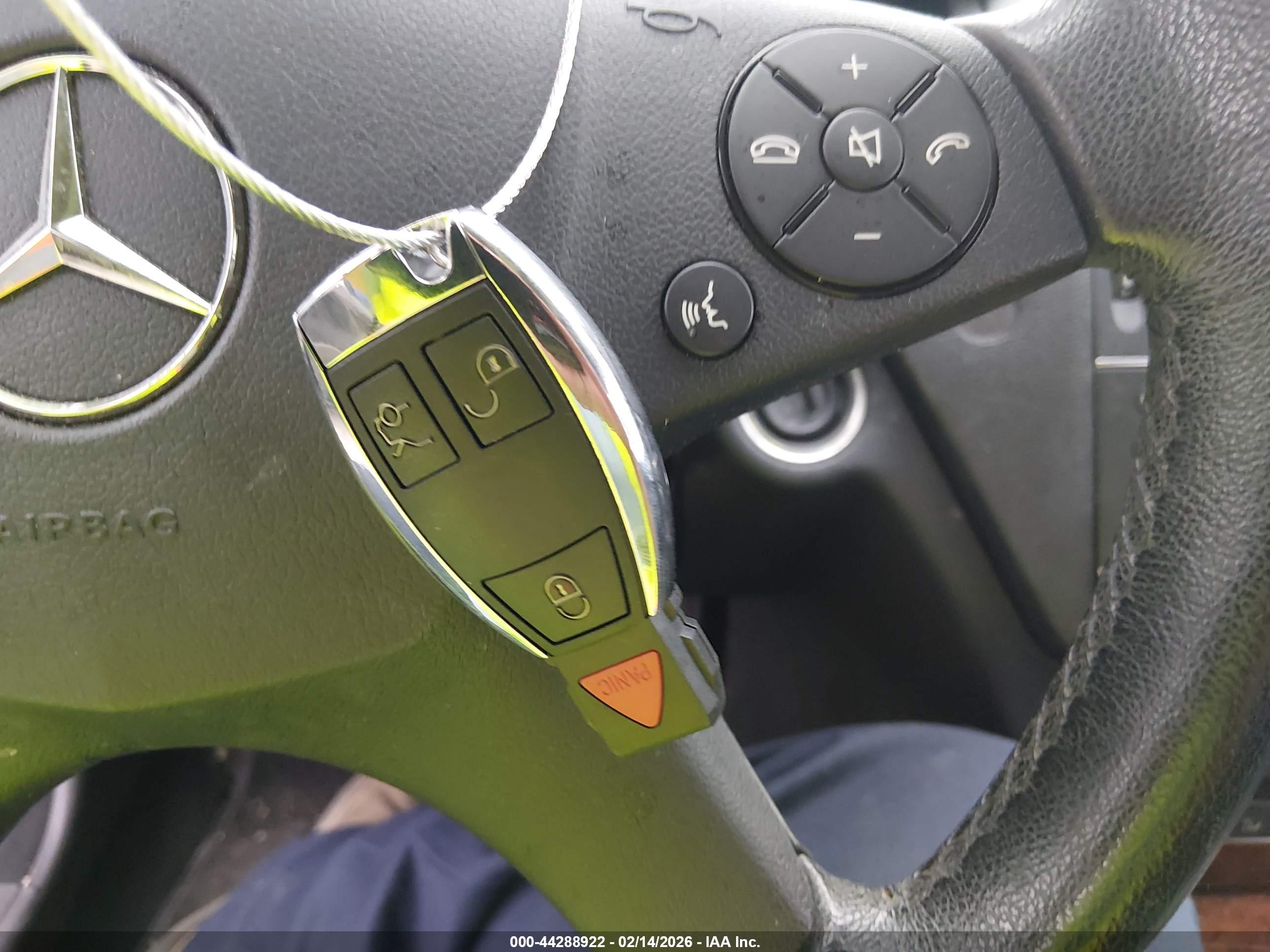 MERCEDES-BENZ C image 11
