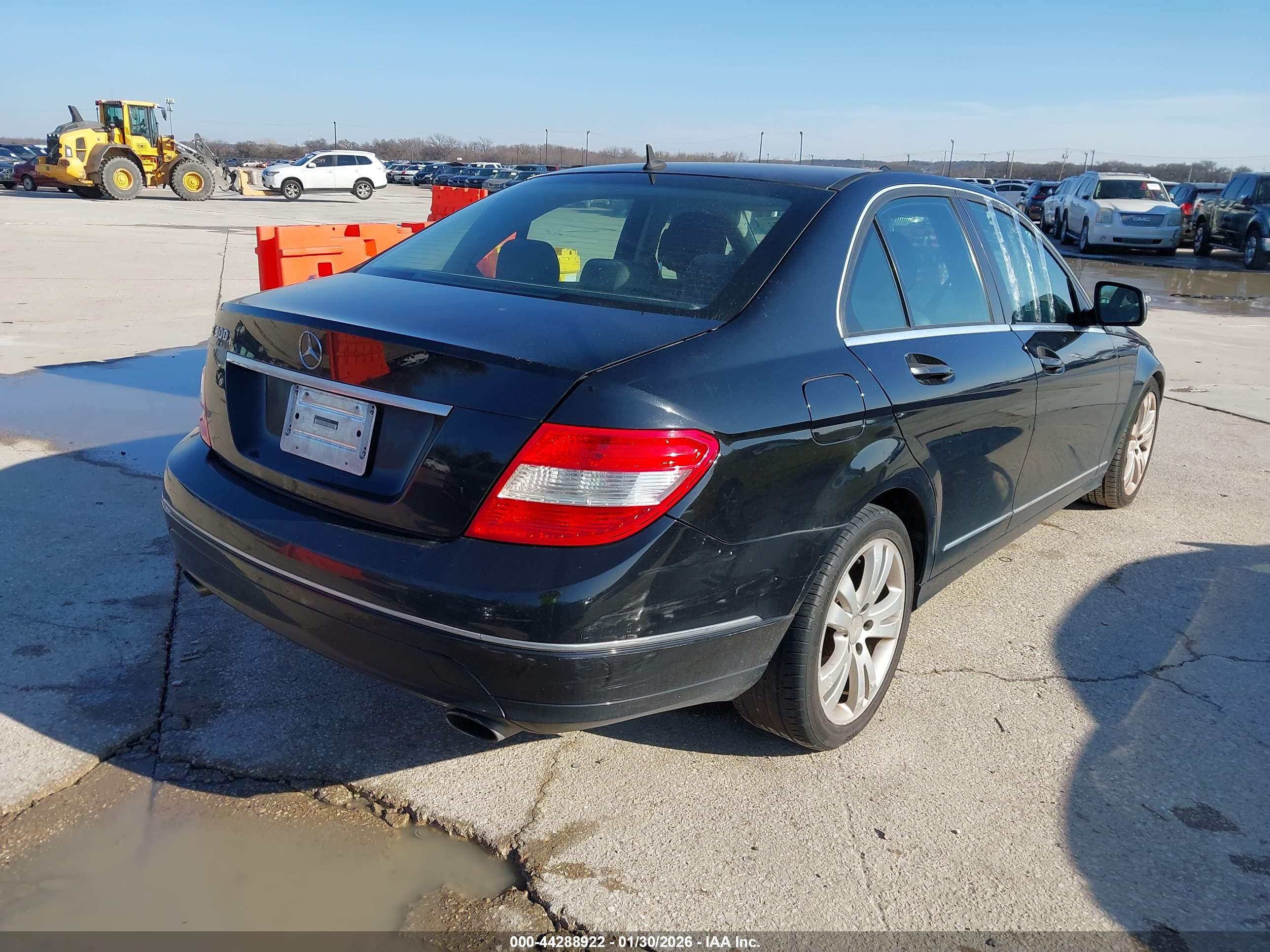 MERCEDES-BENZ C image 4
