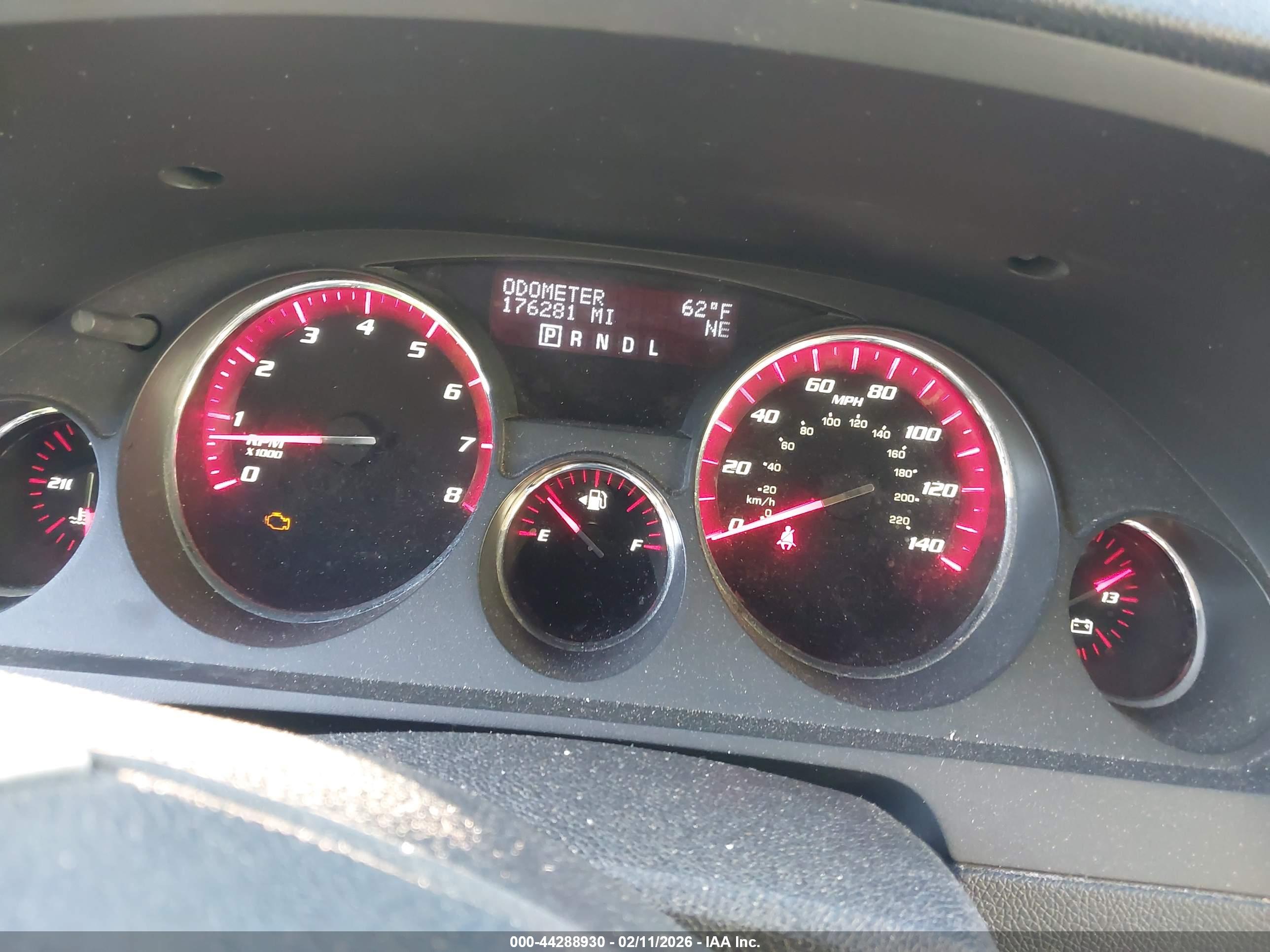 GMC ACADIA image 7