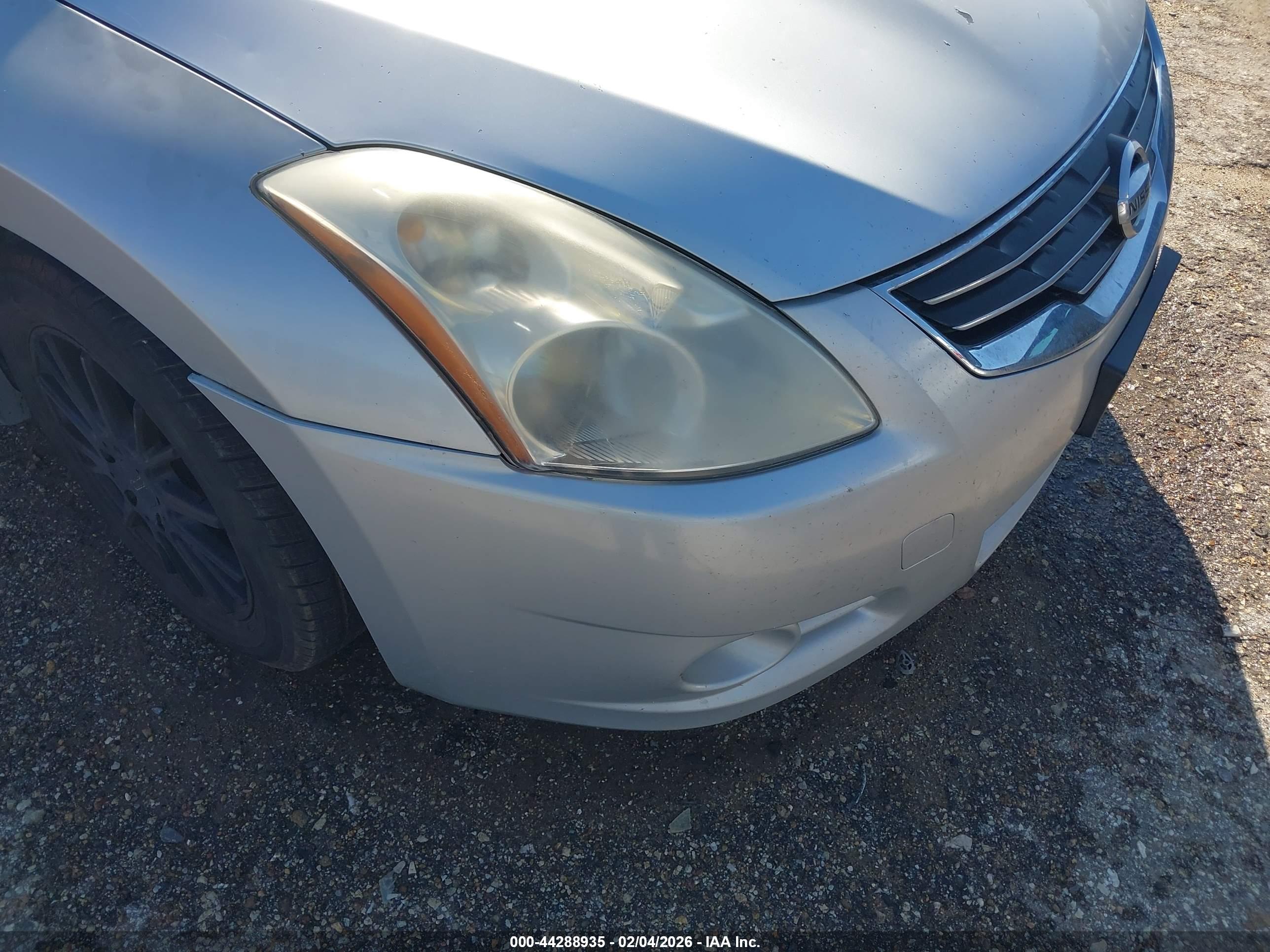 NISSAN ALTIMA image 6