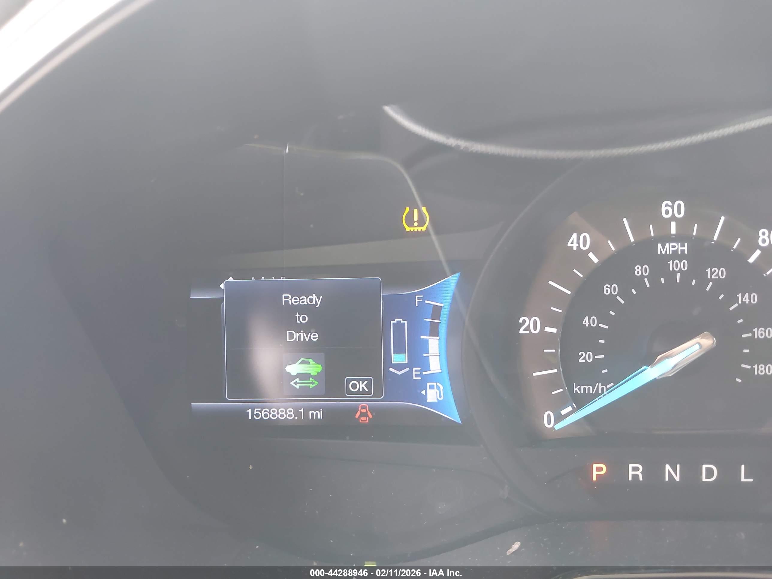 FORD FUSION image 7