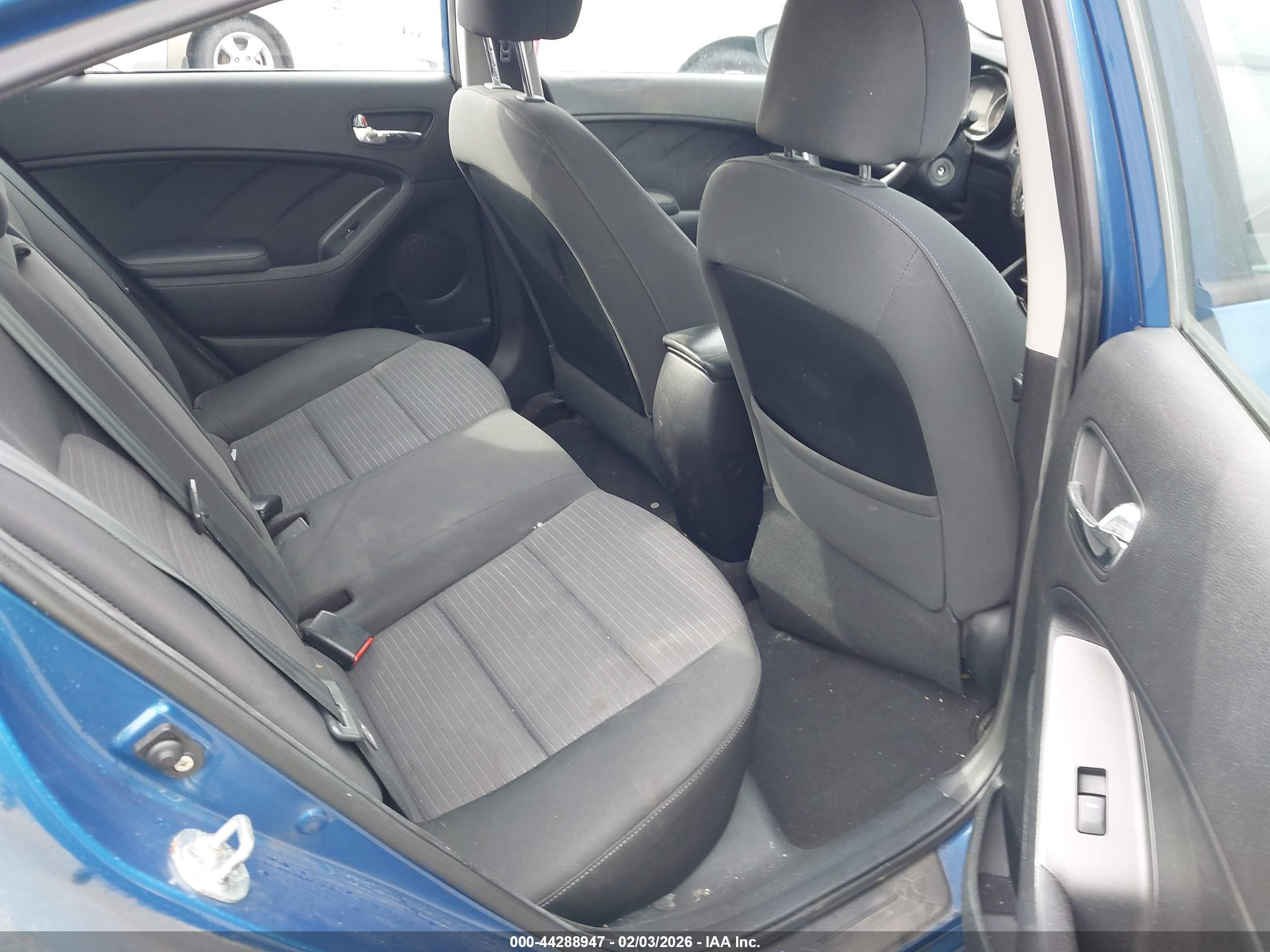 KIA FORTE image 8