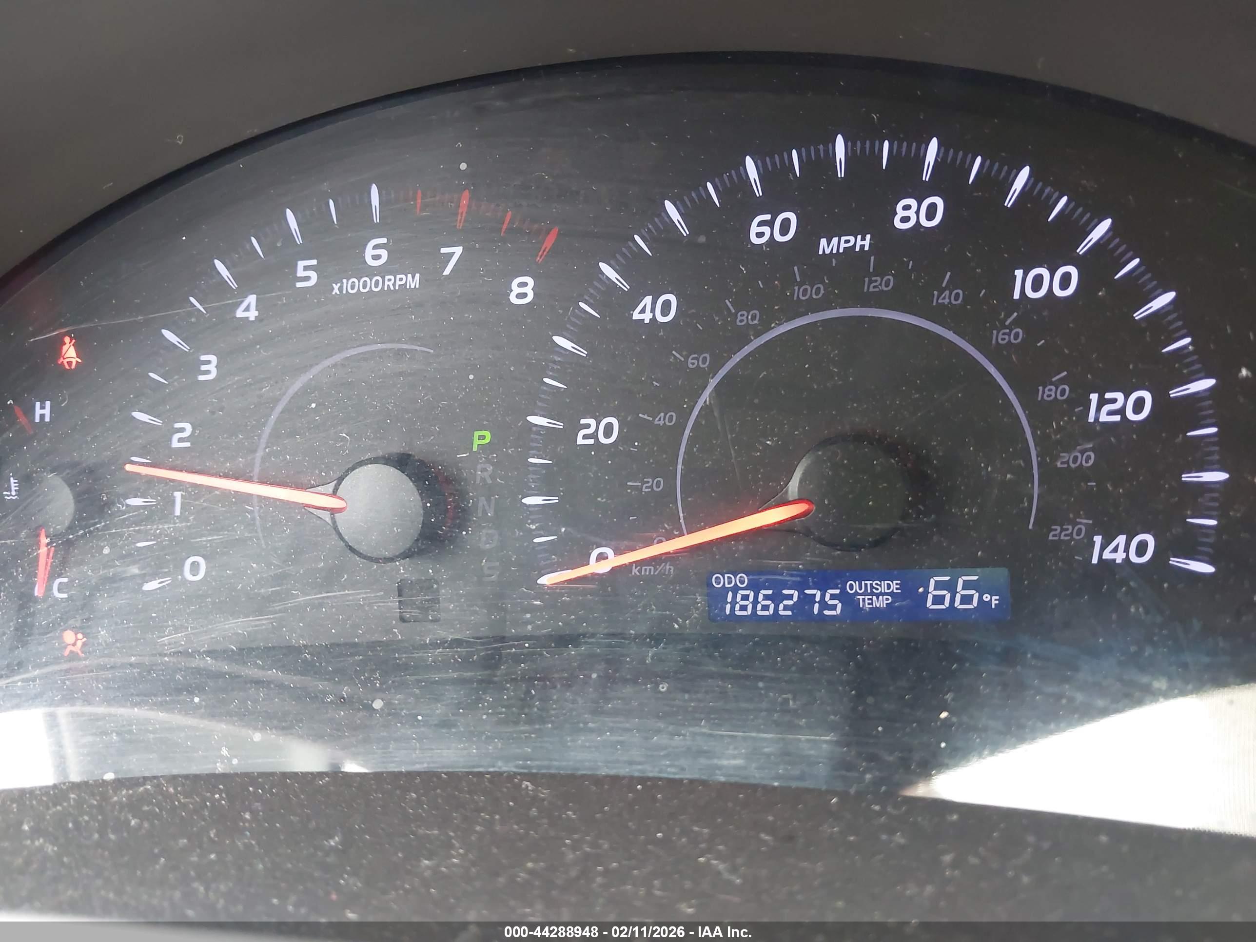 TOYOTA CAMRY image 7