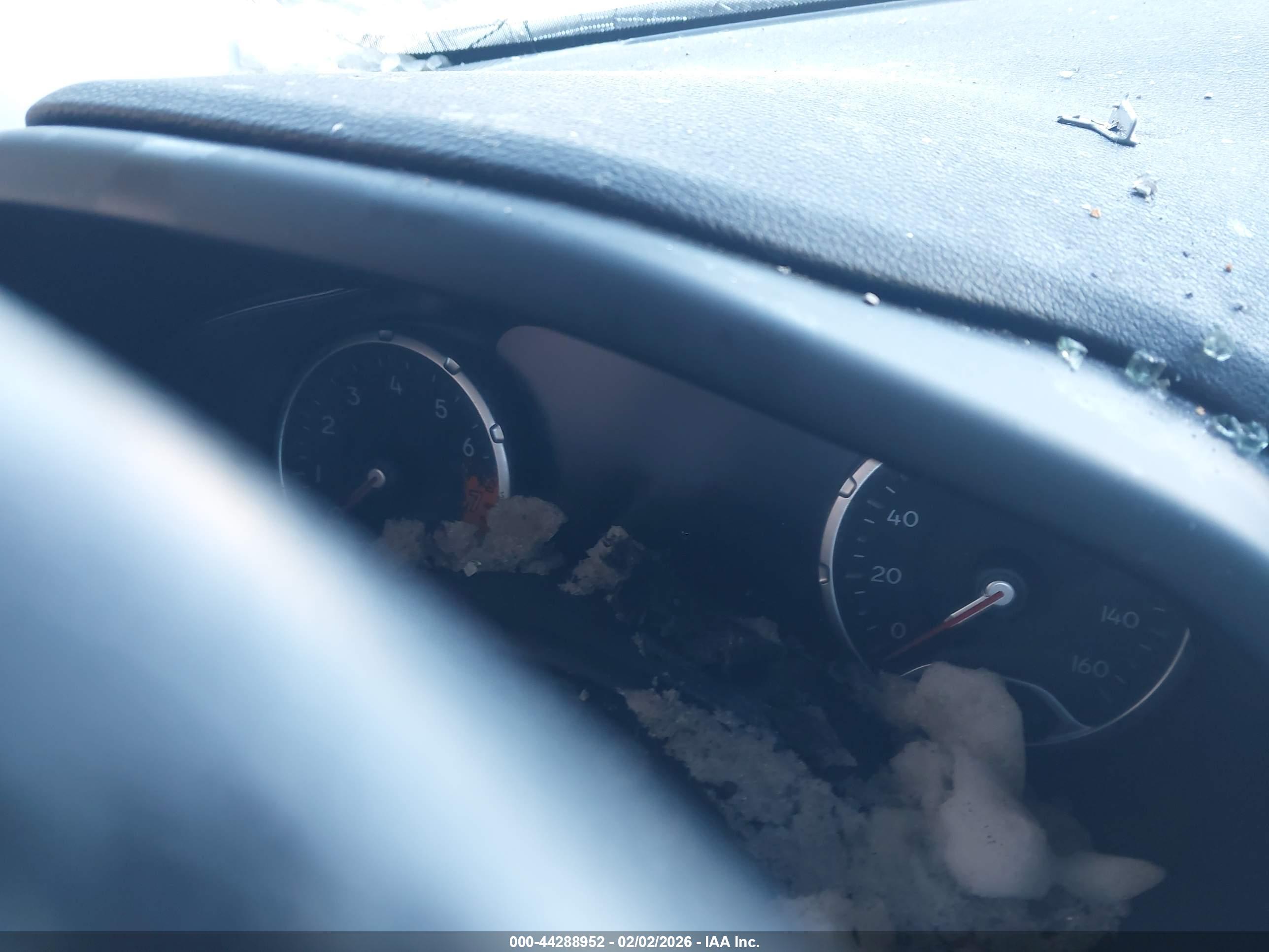 JEEP RENEGADE image 7