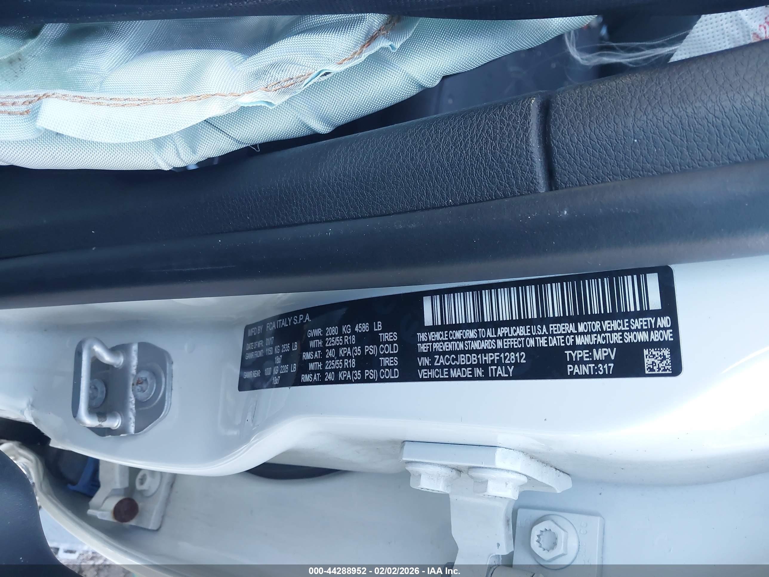JEEP RENEGADE image 9