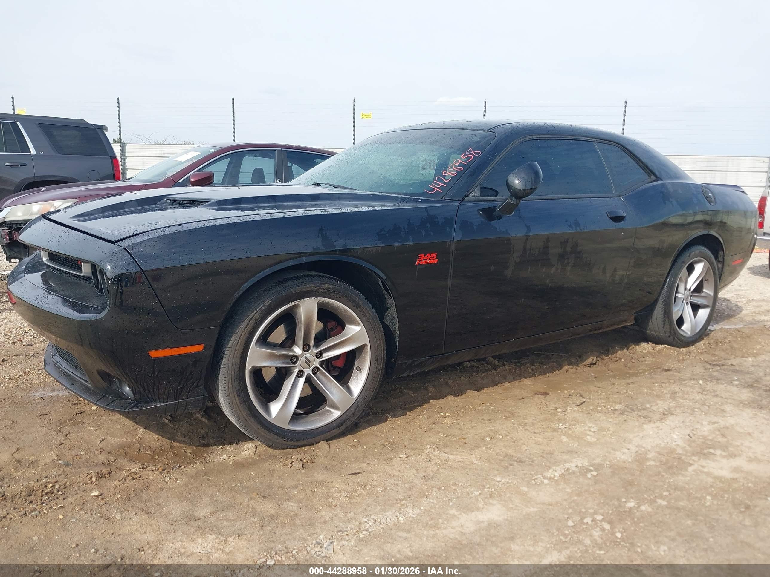 DODGE CHALLENGER image 2