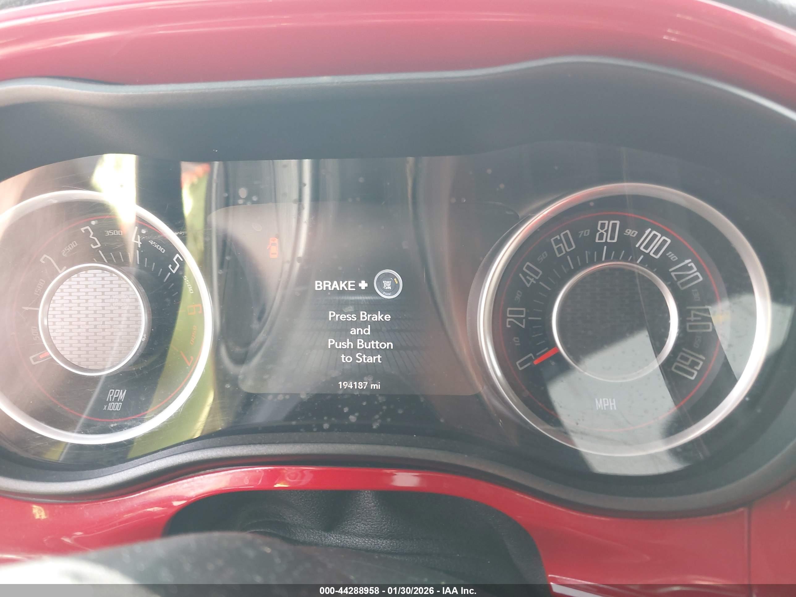 DODGE CHALLENGER image 7