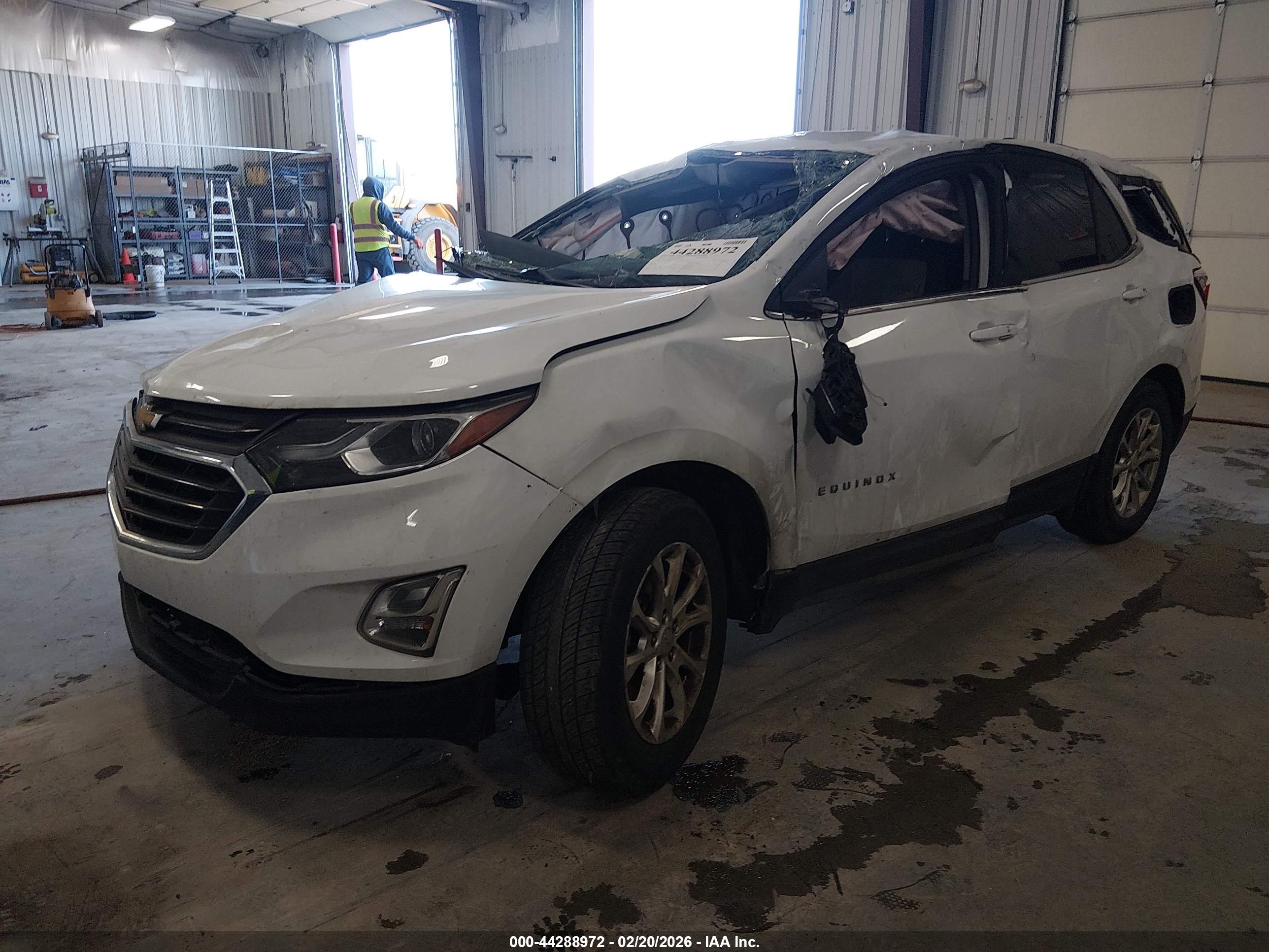 CHEVROLET EQUINOX image 2