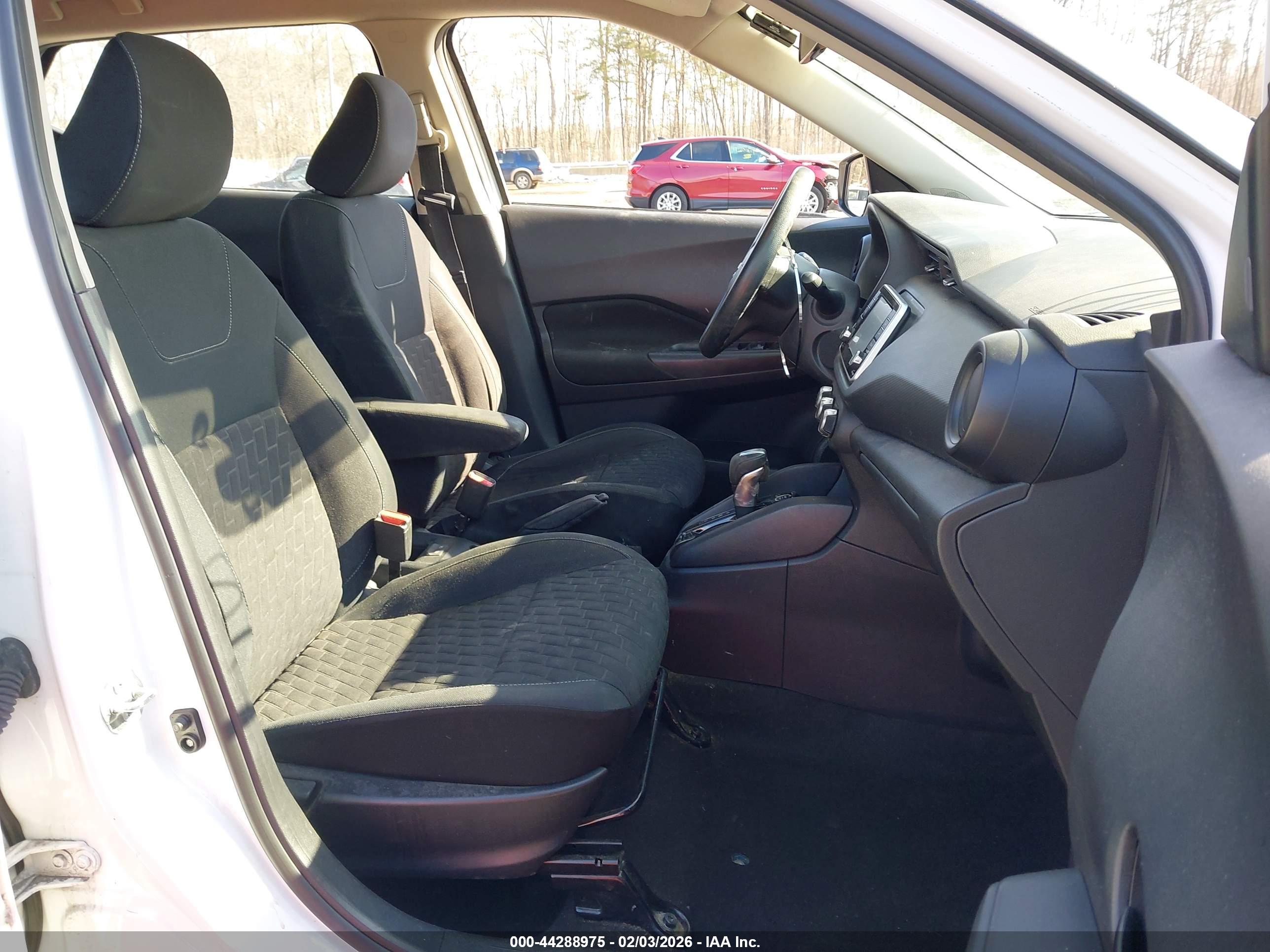 NISSAN KICKS image 5