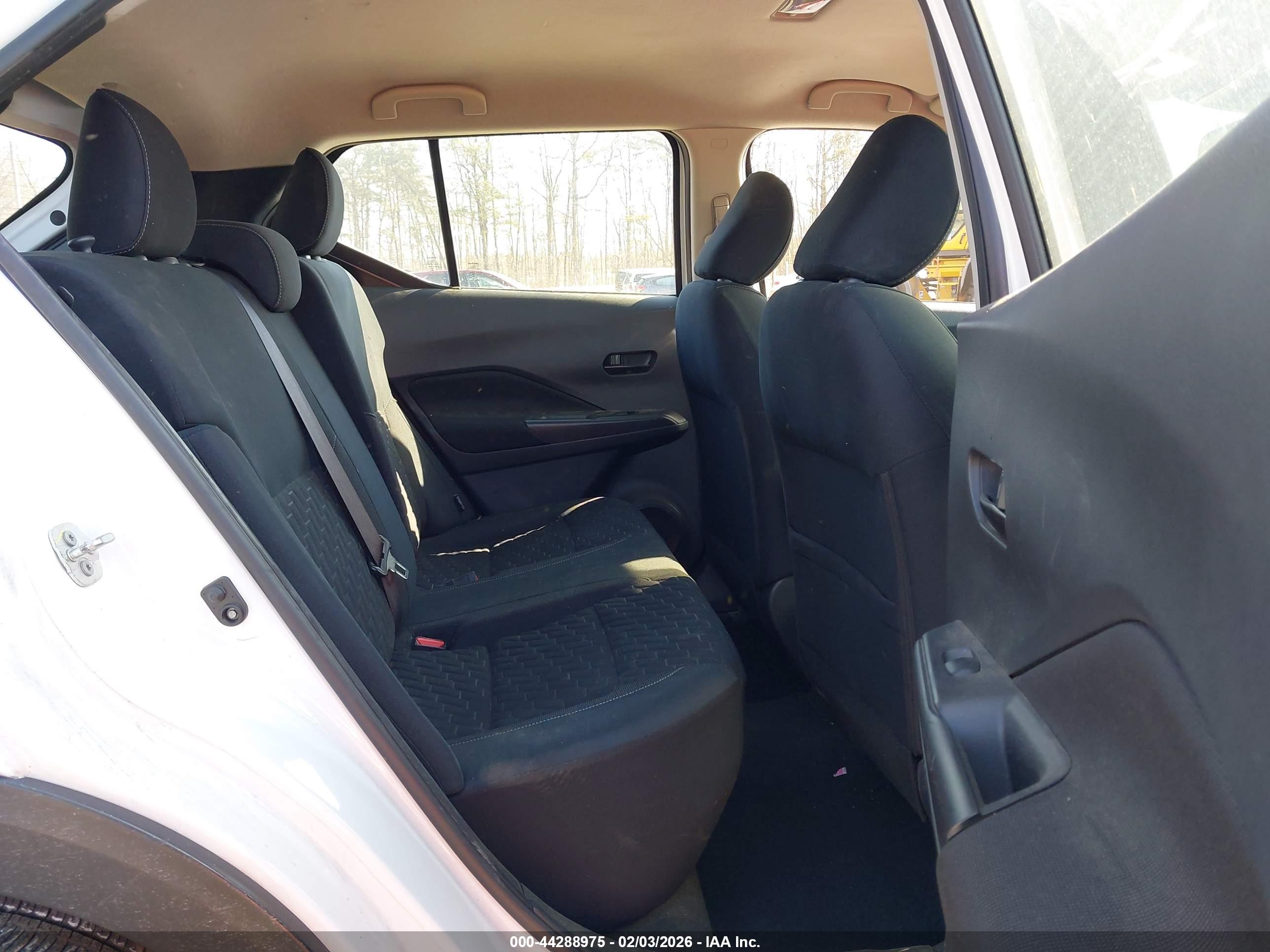 NISSAN KICKS image 8