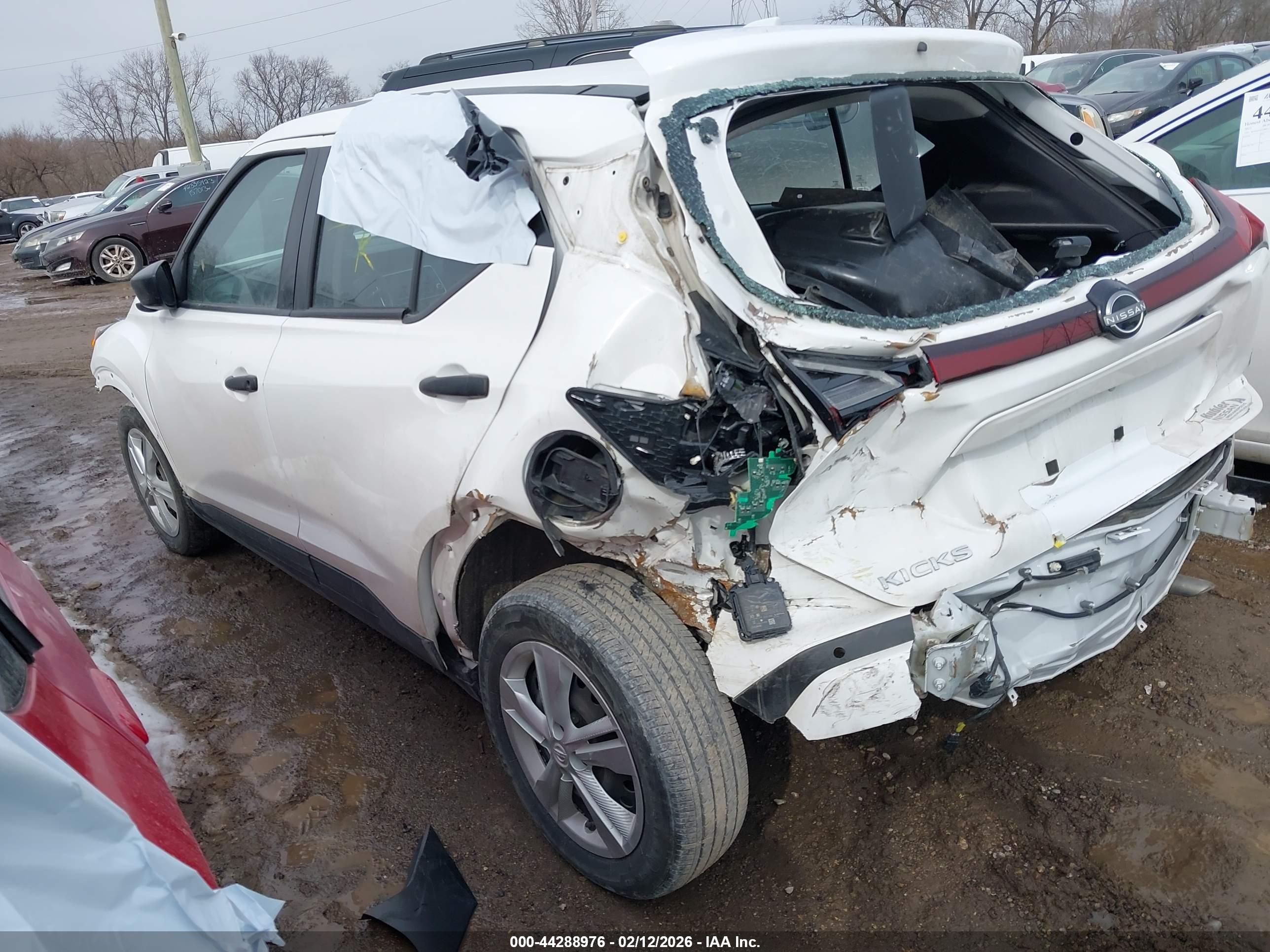 NISSAN KICKS image 3