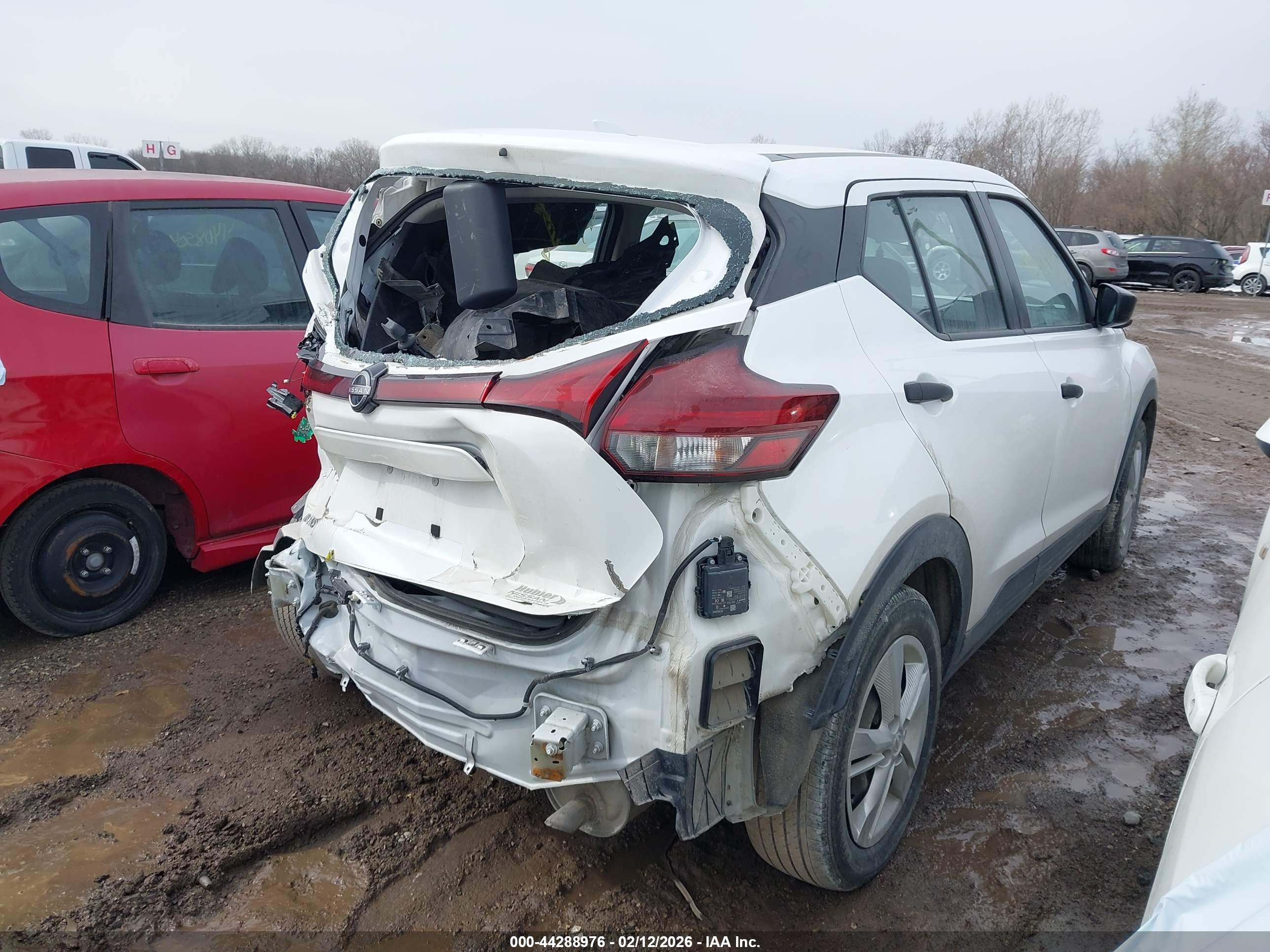 NISSAN KICKS image 4