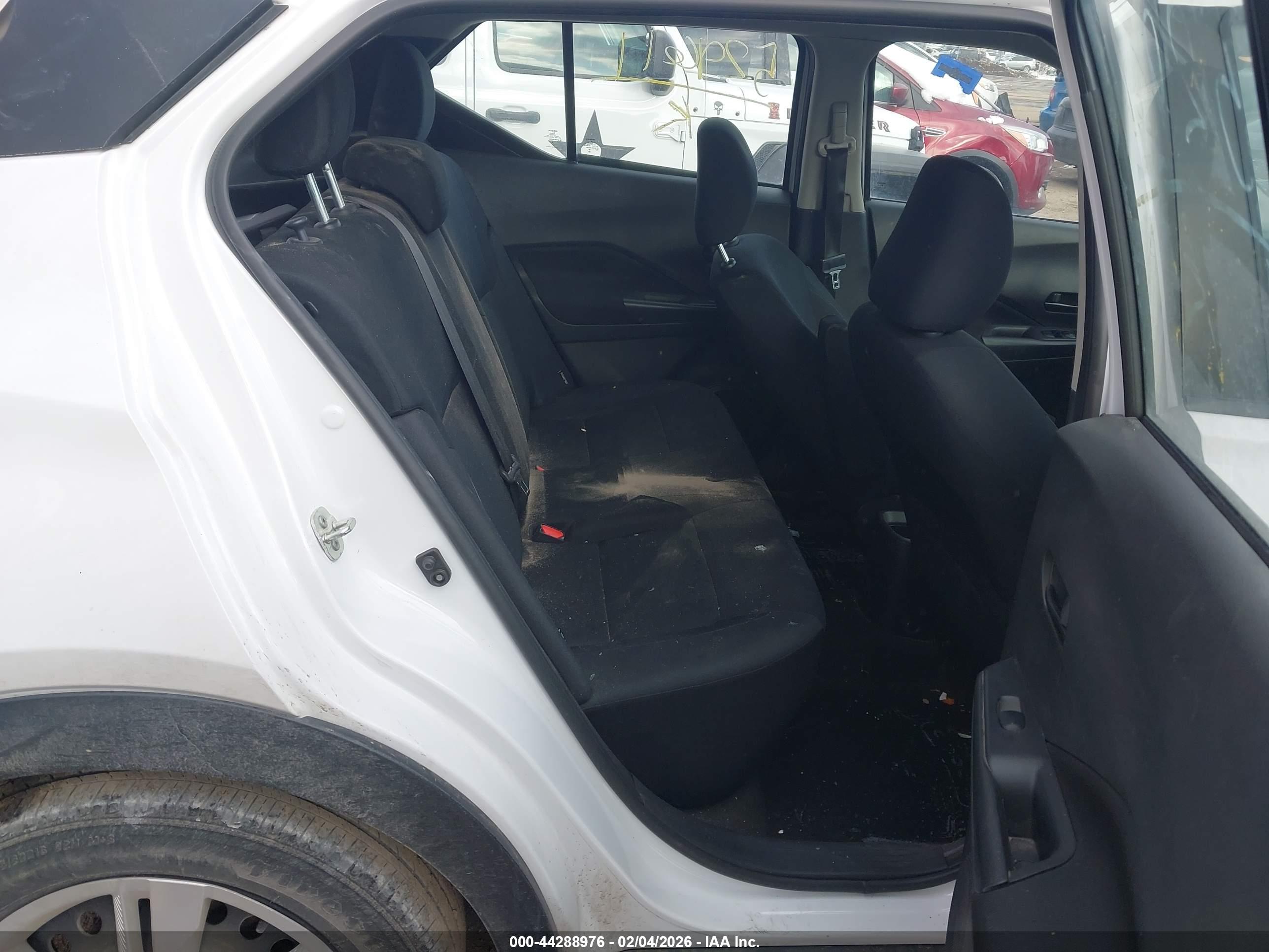 NISSAN KICKS image 8