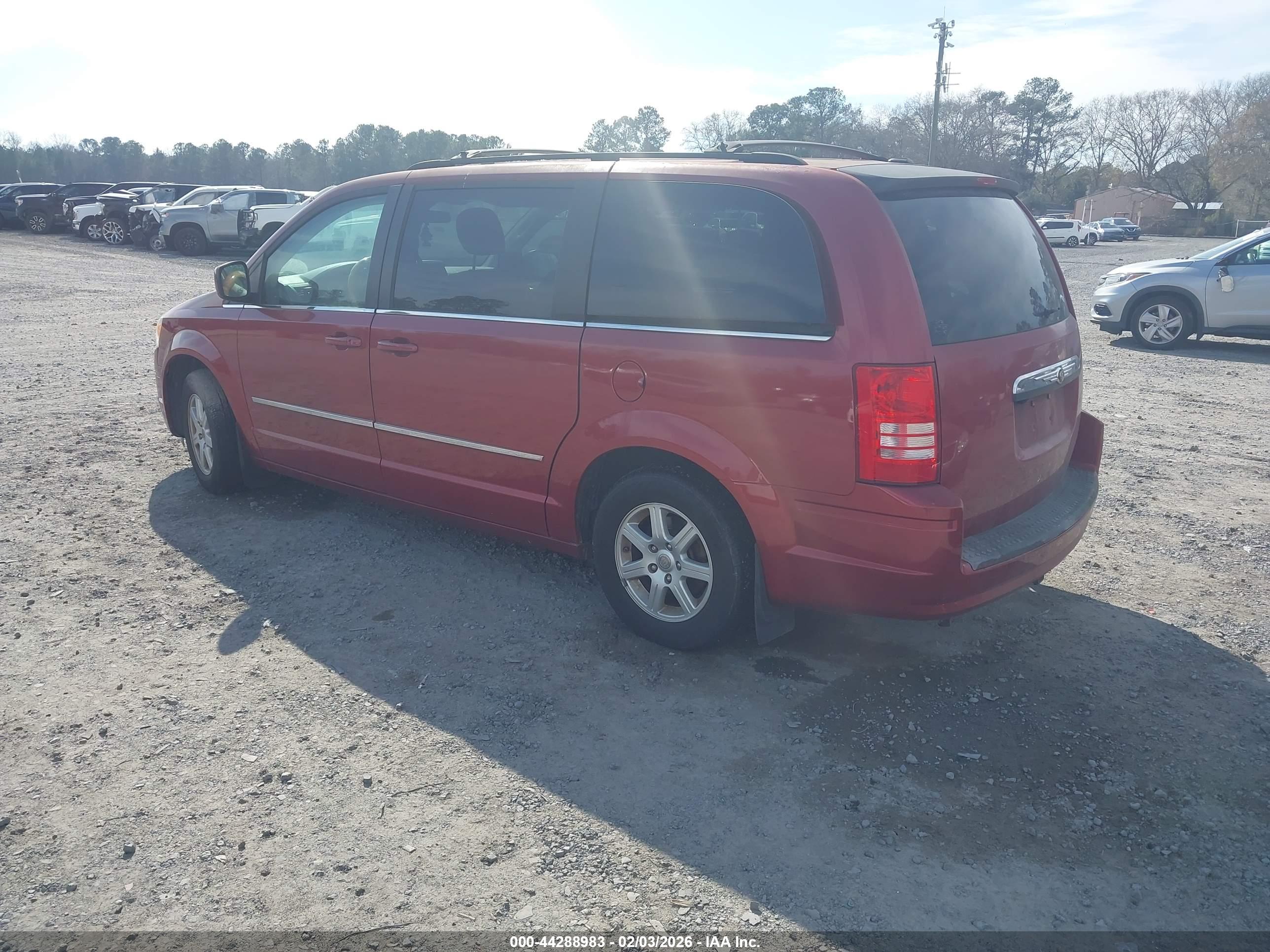 CHRYSLER TOWN image 3