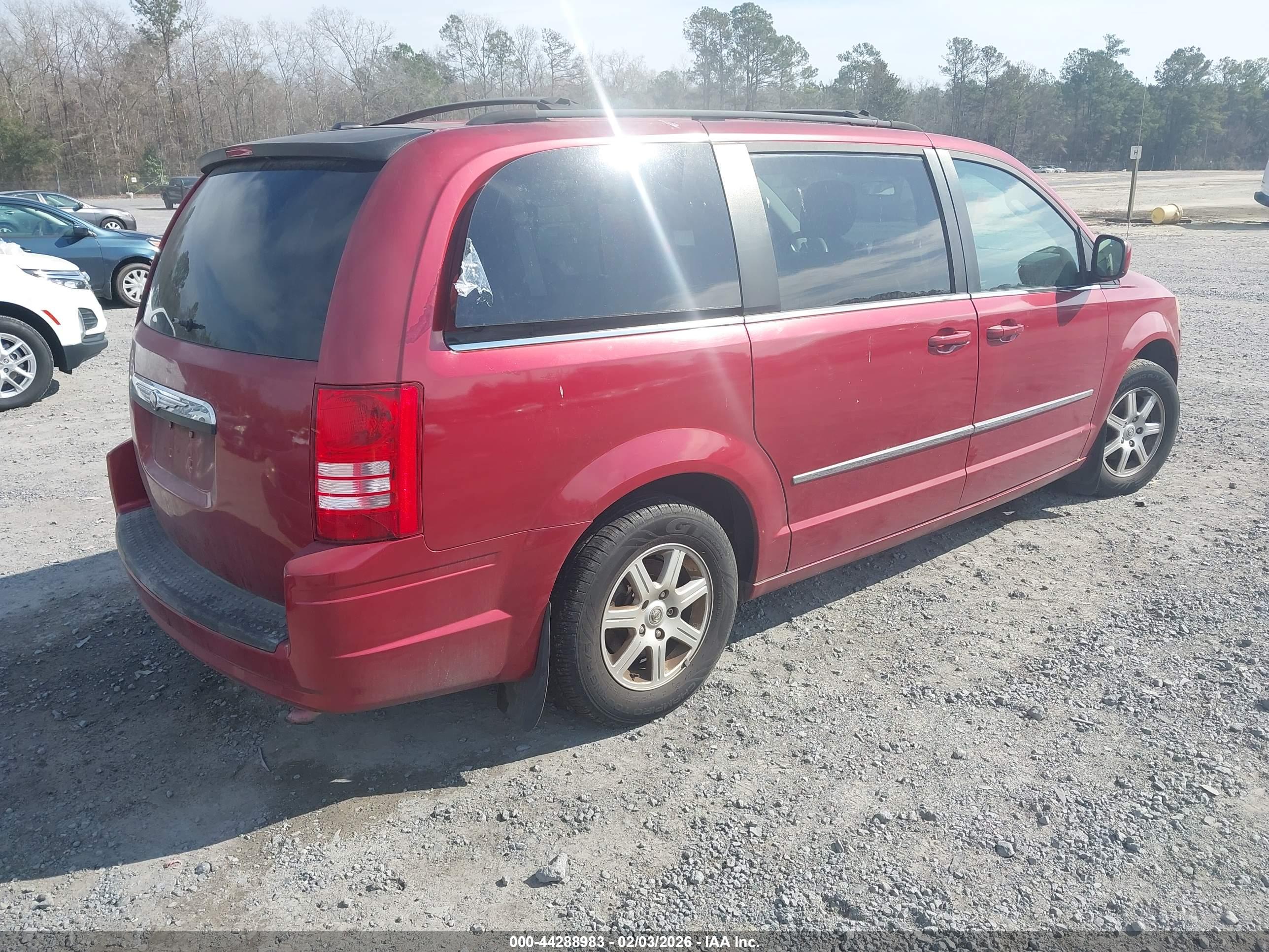 CHRYSLER TOWN image 4
