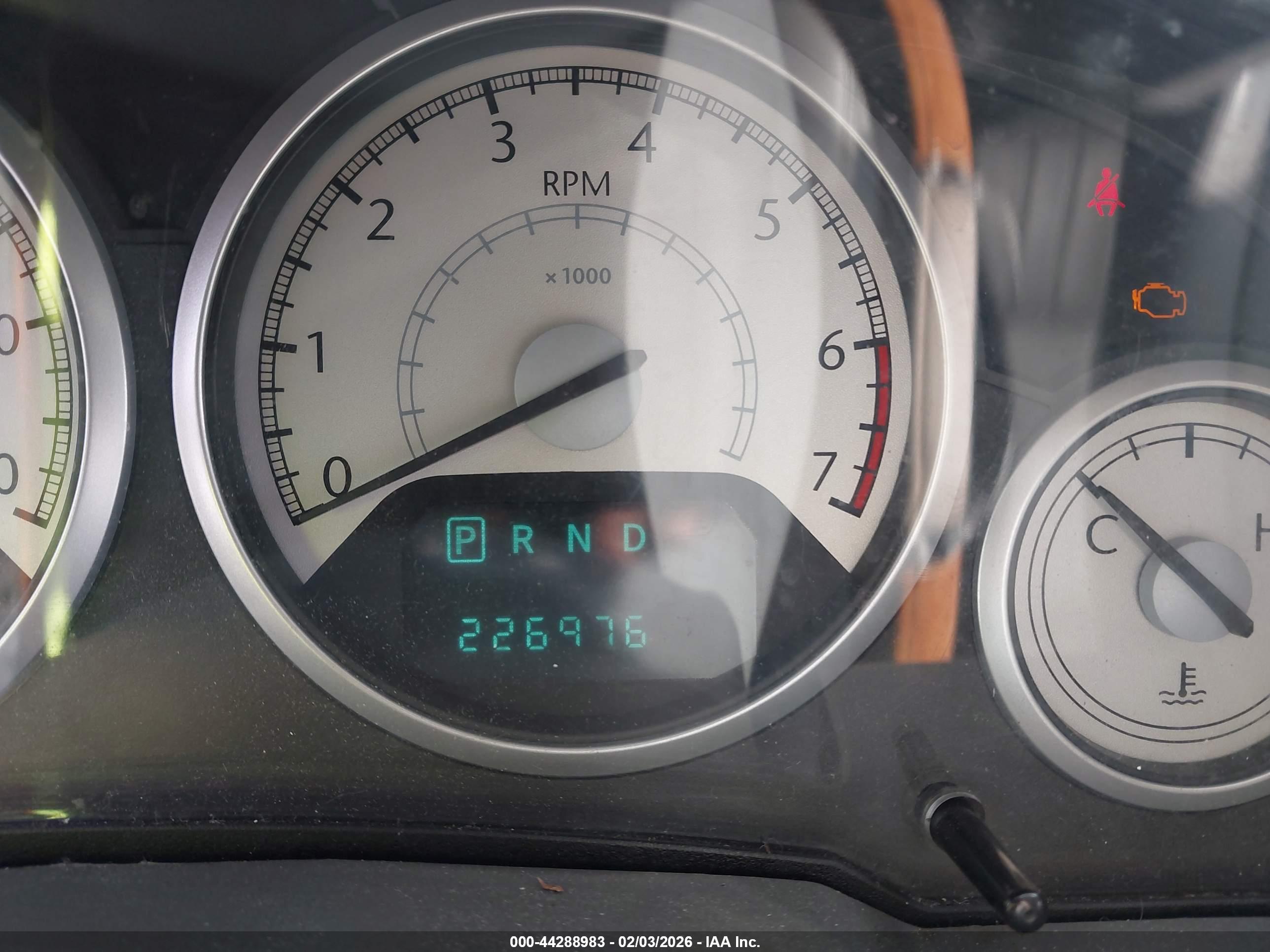 CHRYSLER TOWN image 7