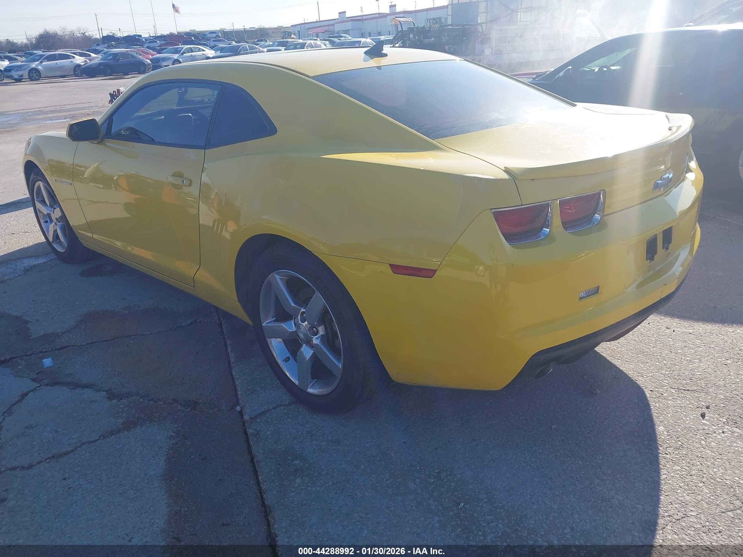 CHEVROLET CAMARO image 3