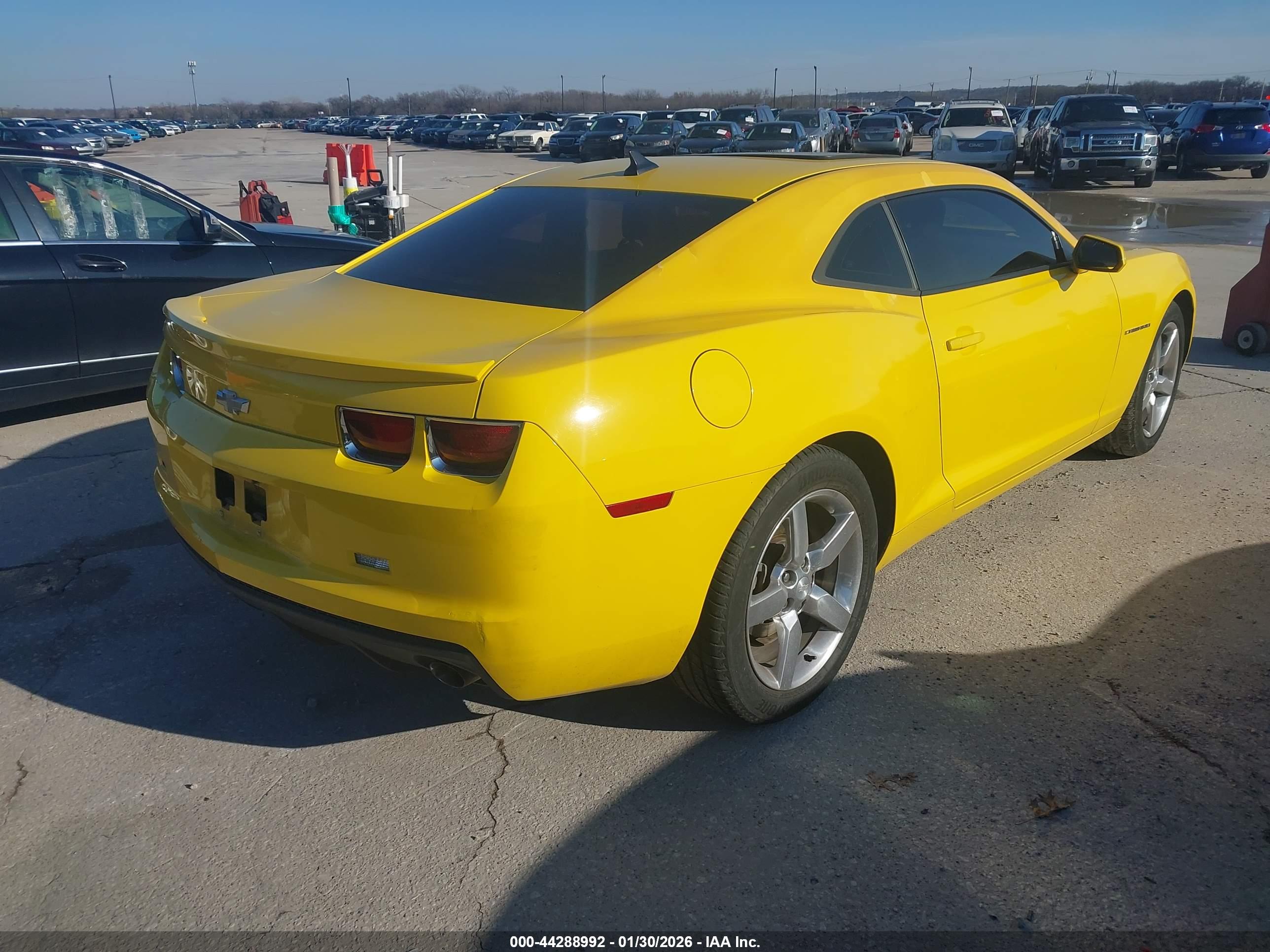 CHEVROLET CAMARO image 4