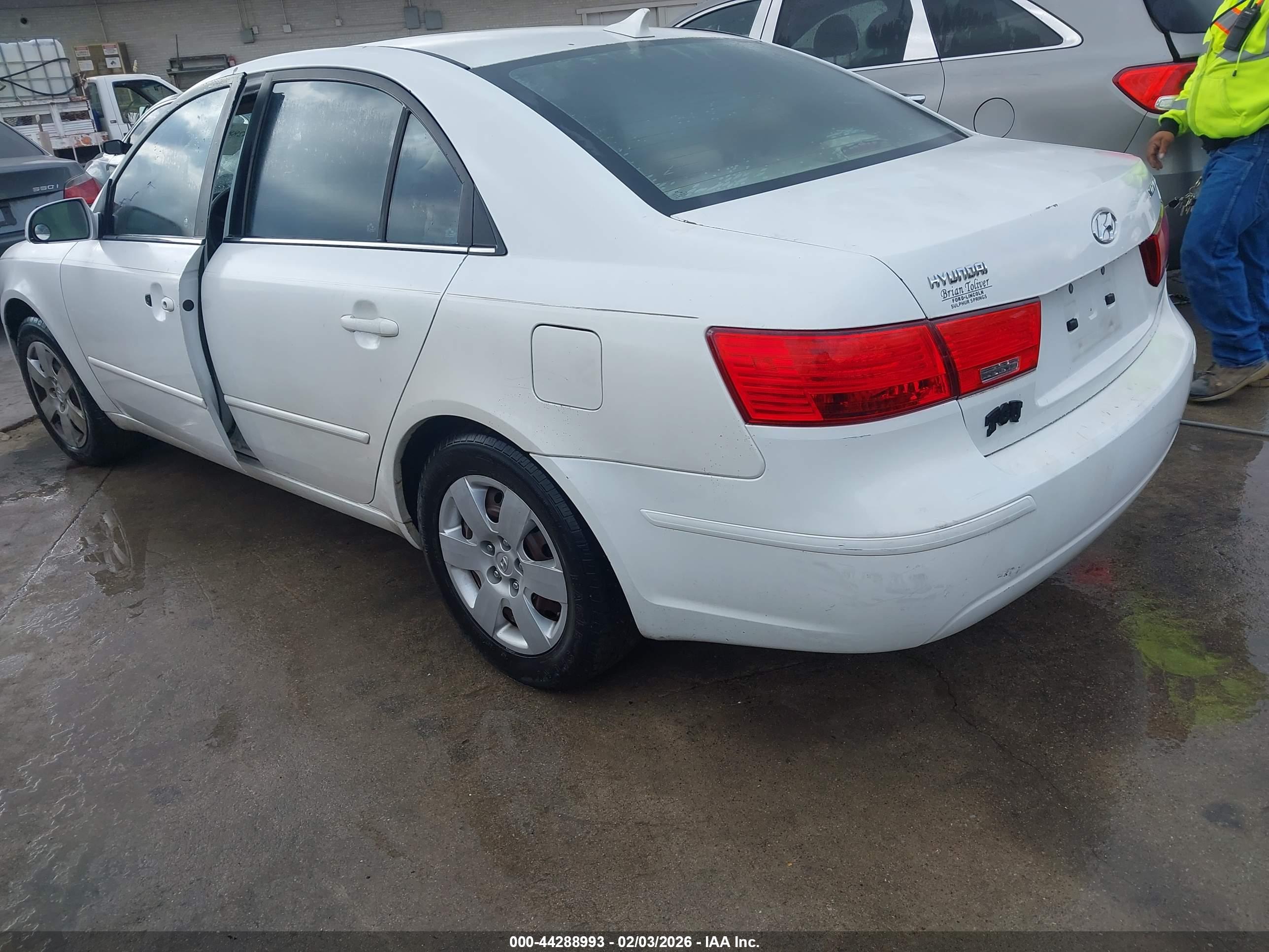 HYUNDAI SONATA image 3