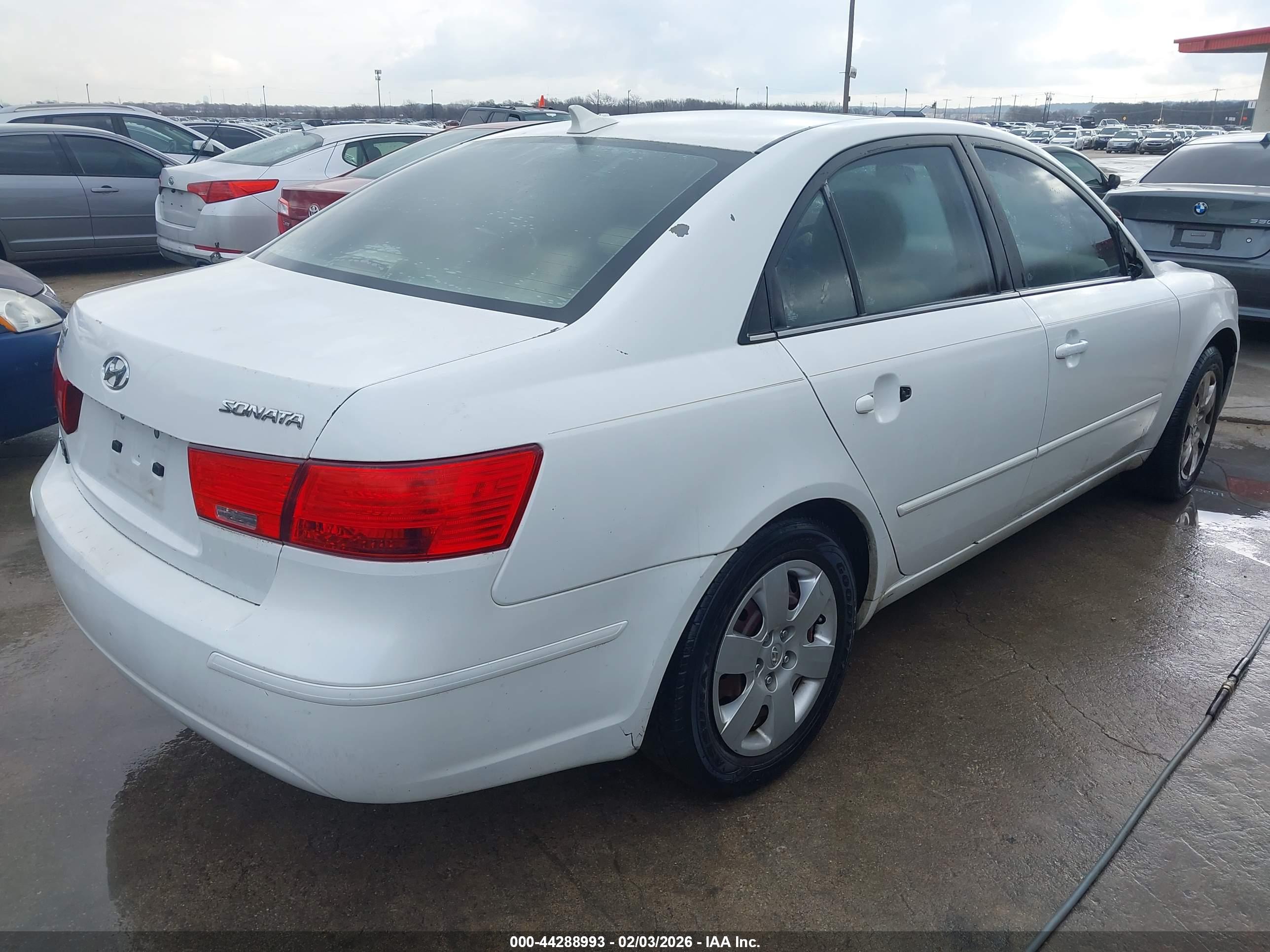 HYUNDAI SONATA image 4