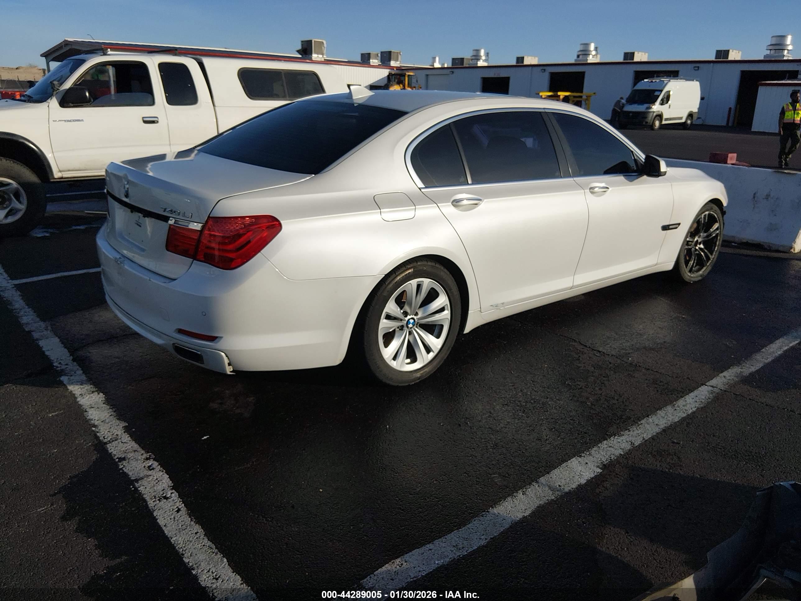 BMW 740LI image 4