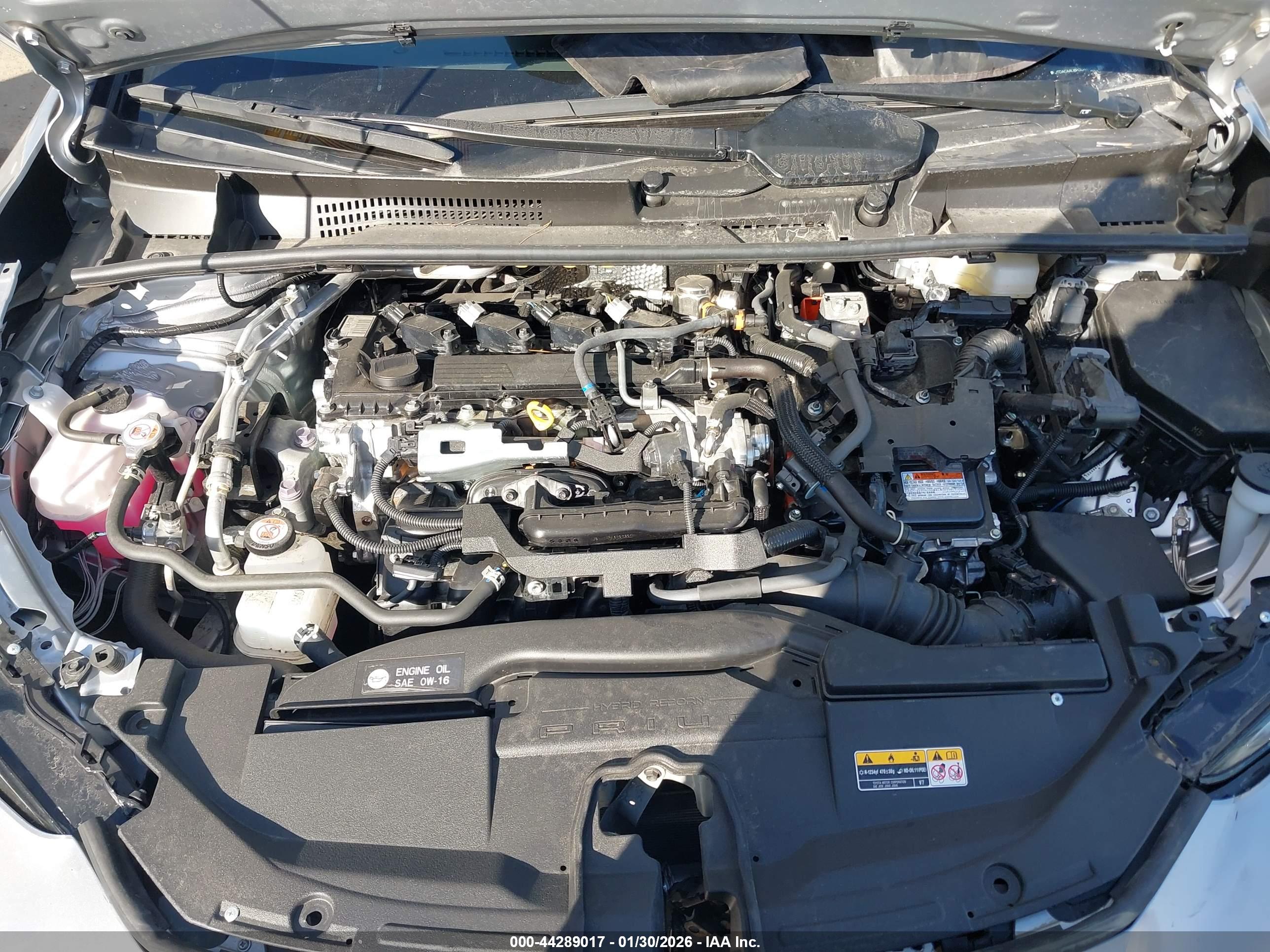 TOYOTA PRIUS image 10