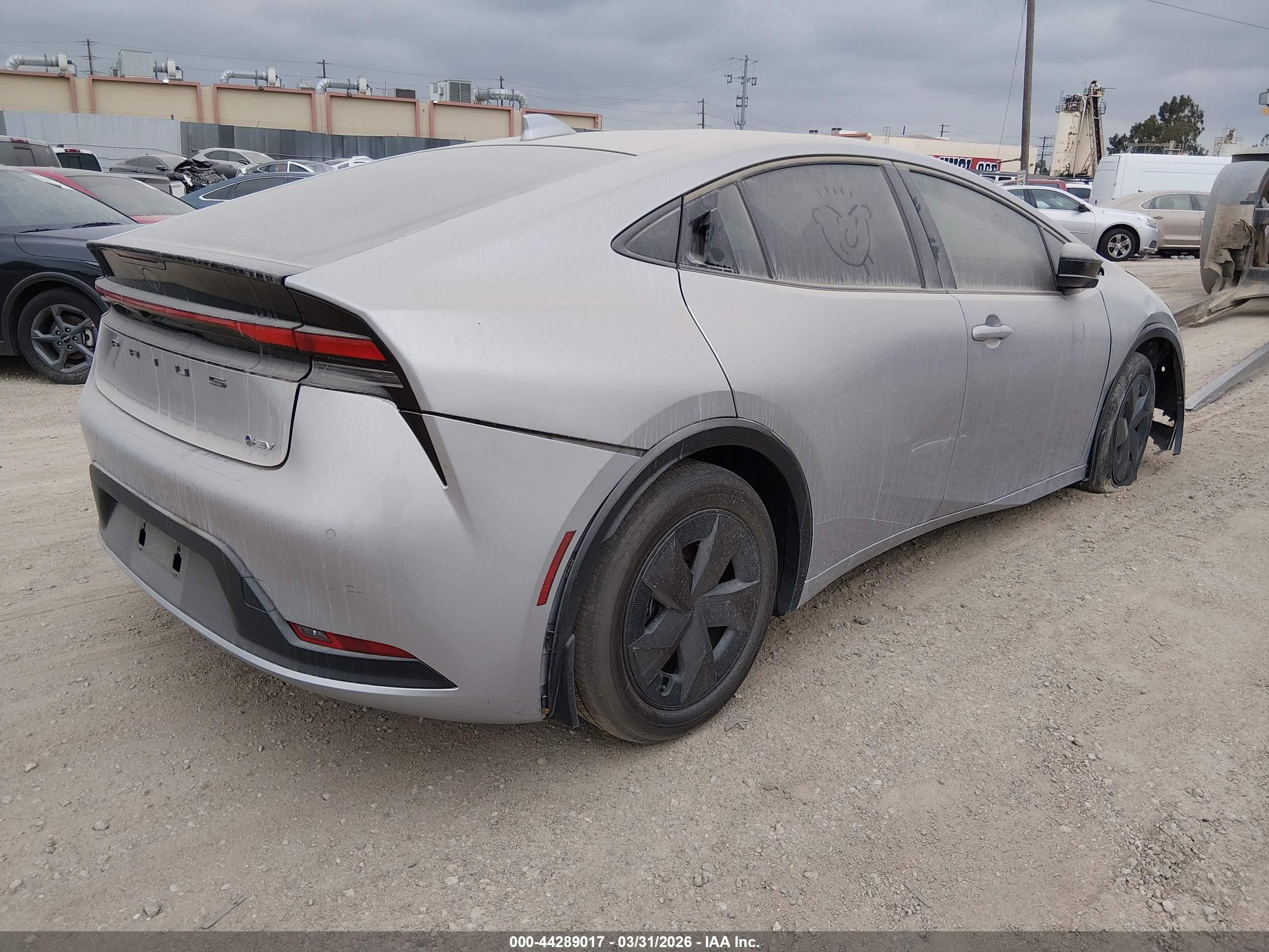 TOYOTA PRIUS image 4