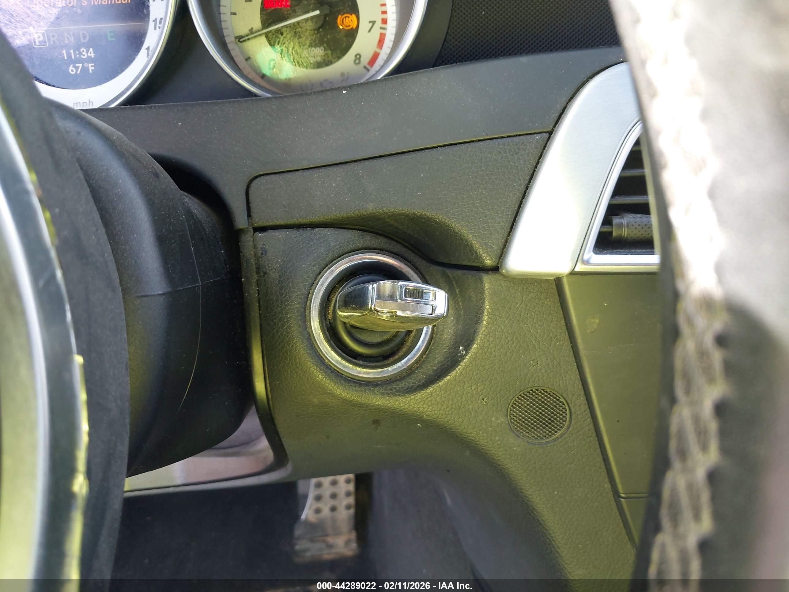 MERCEDES-BENZ C image 11