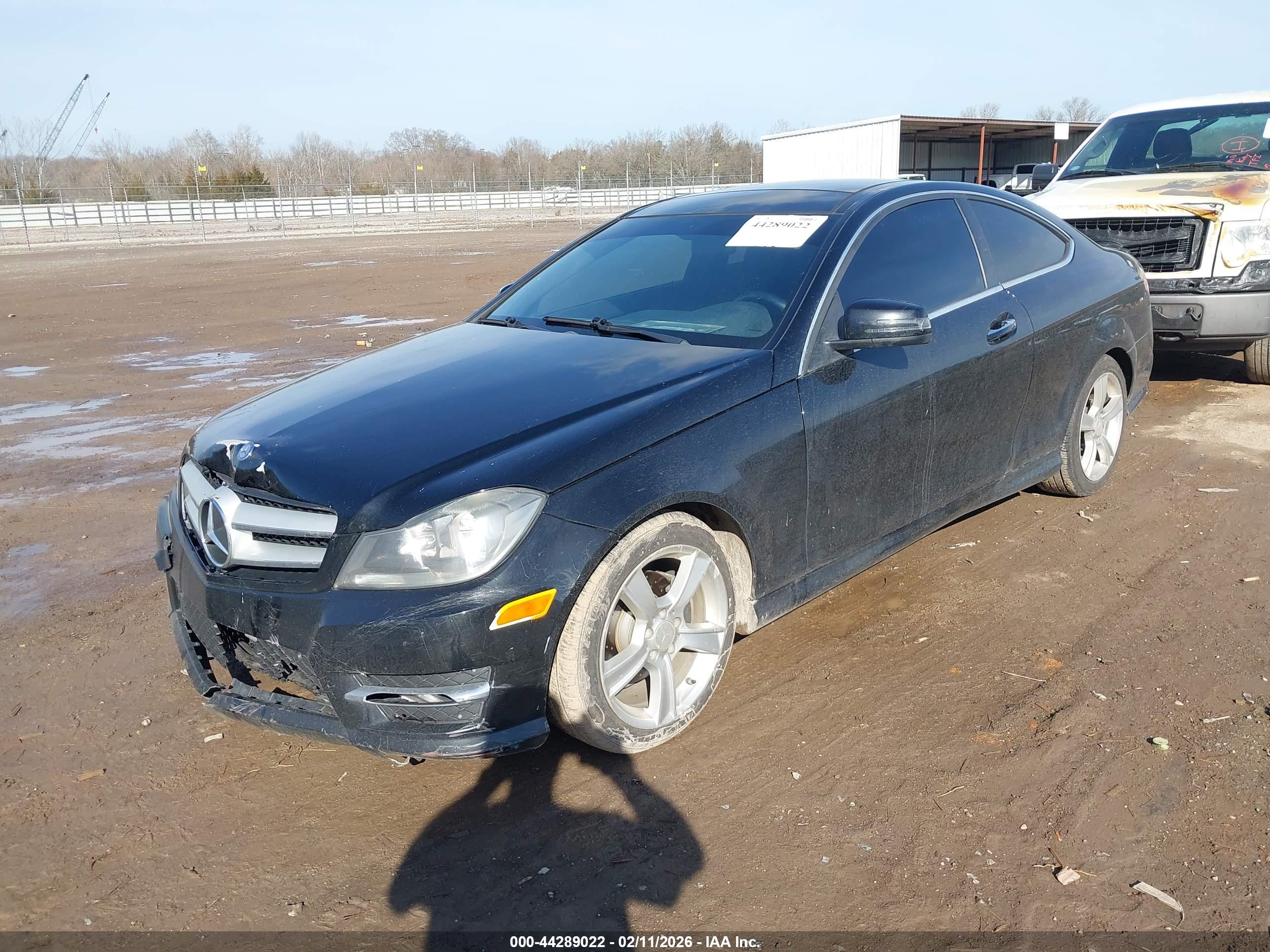 MERCEDES-BENZ C image 2