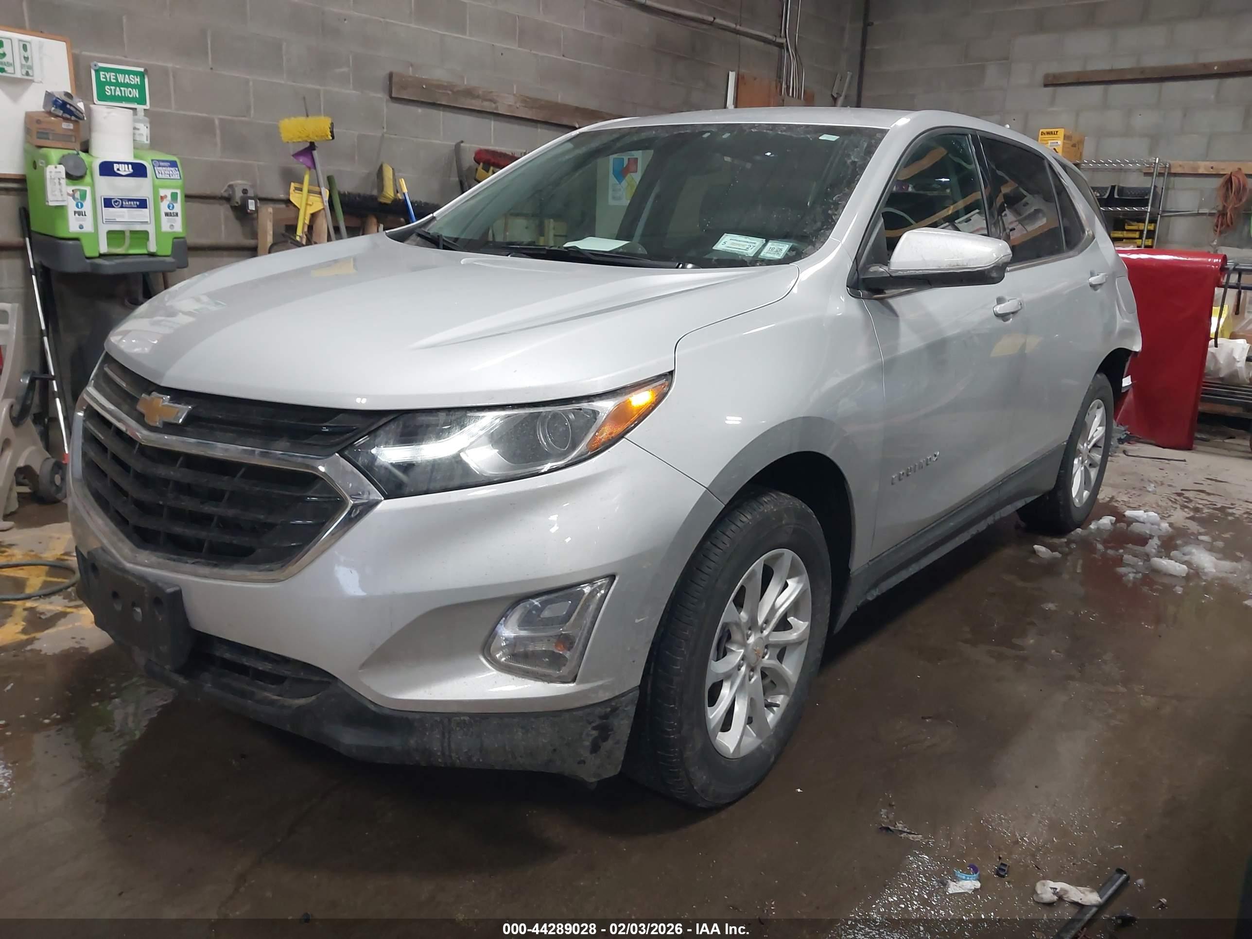 CHEVROLET EQUINOX image 2